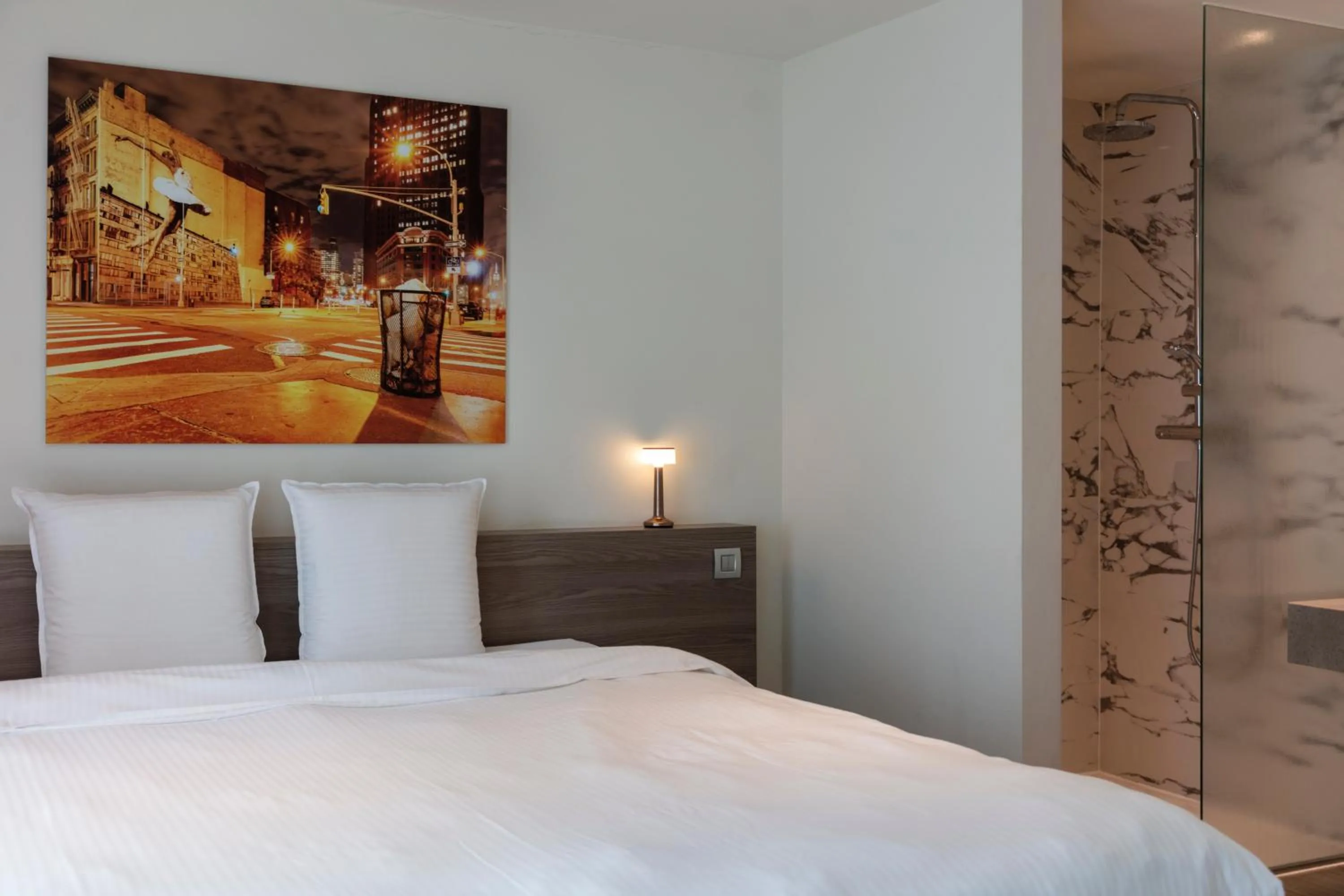 Bed in The Market by Parkhotel