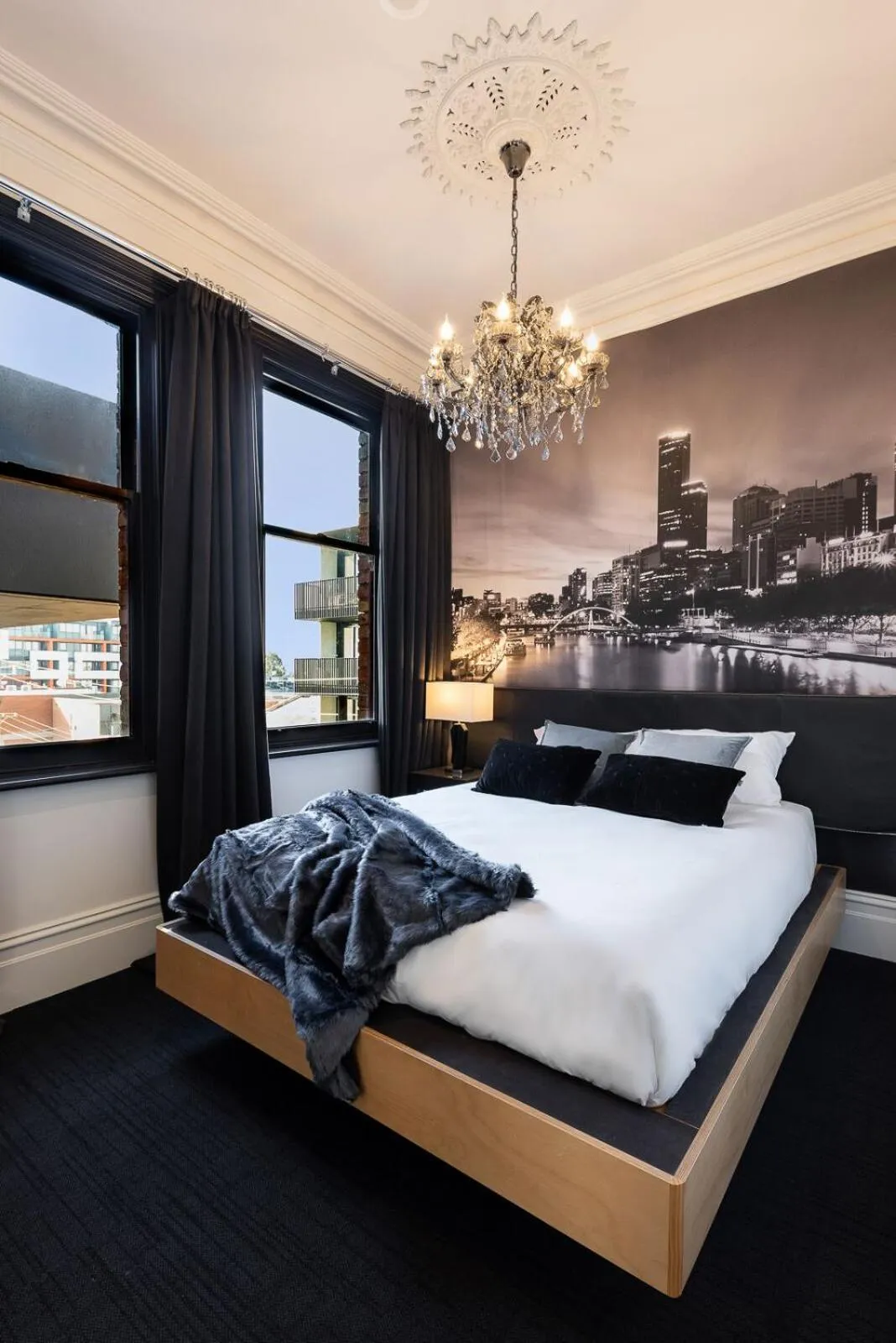 Bed in East Brunswick Hotel