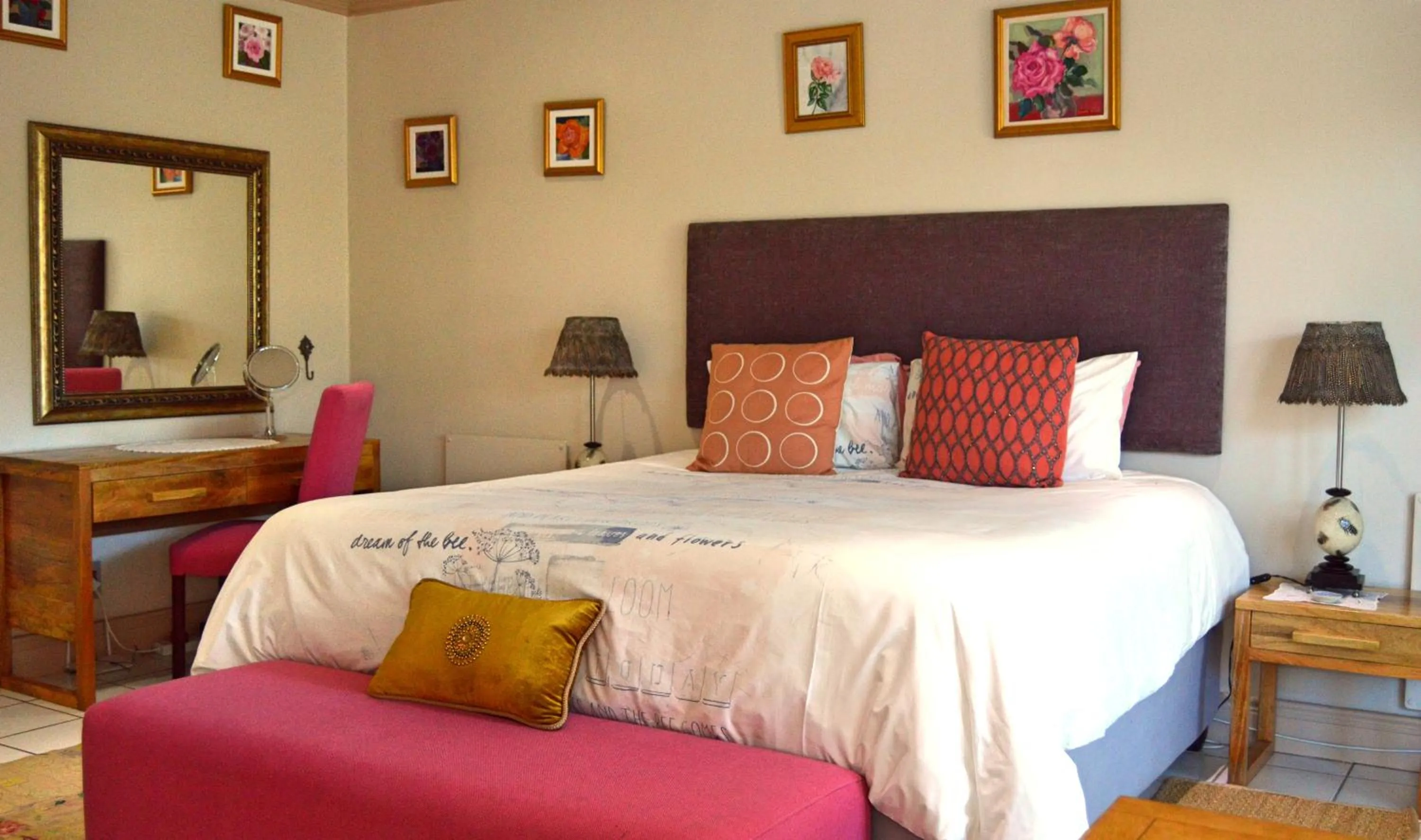 Bedroom, Bed in 1AA Wilhelmina Luxury Suites