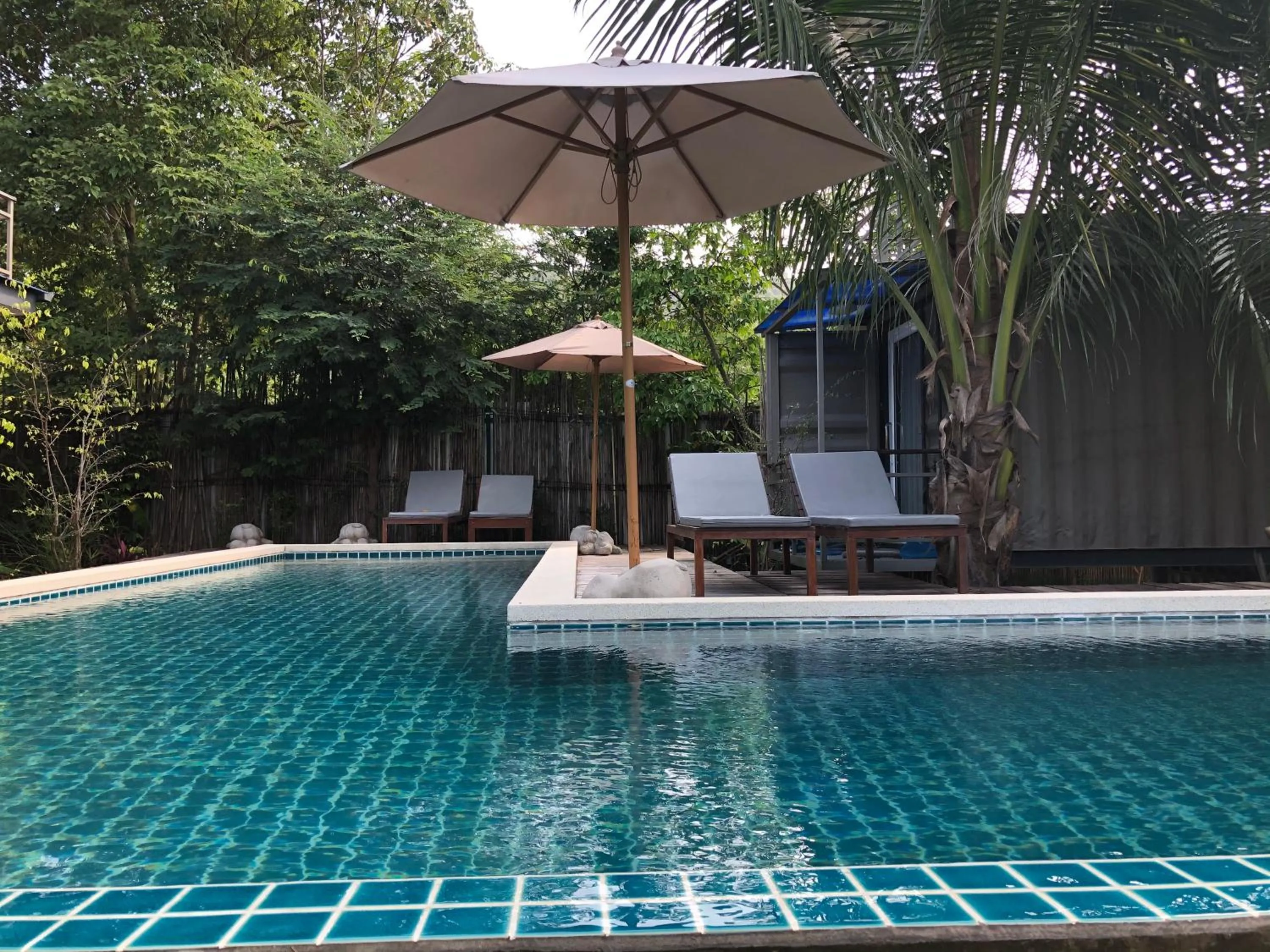 Baan Boom Boxes Eco Friendly Resort