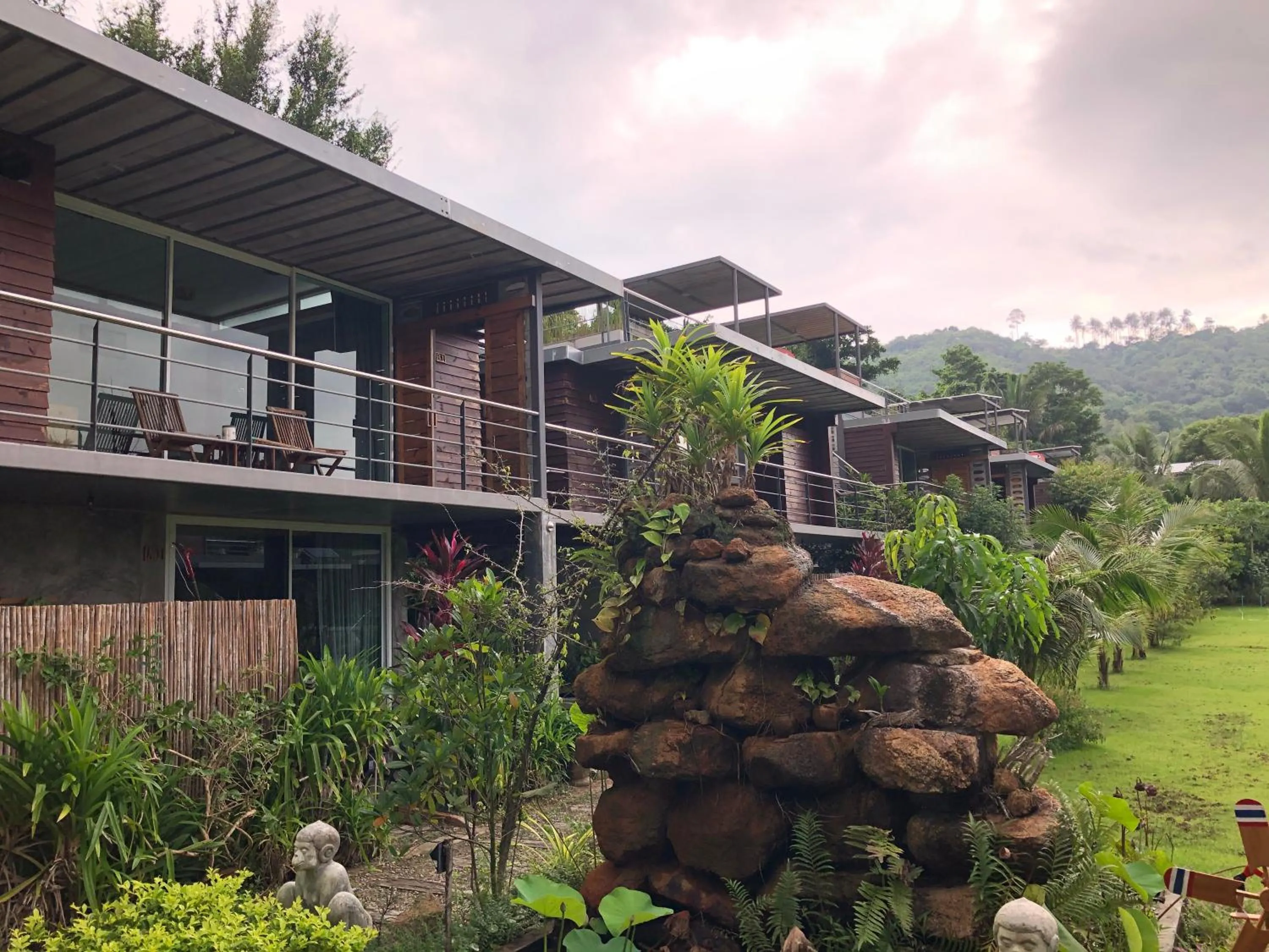 Baan Boom Boxes Eco Friendly Resort