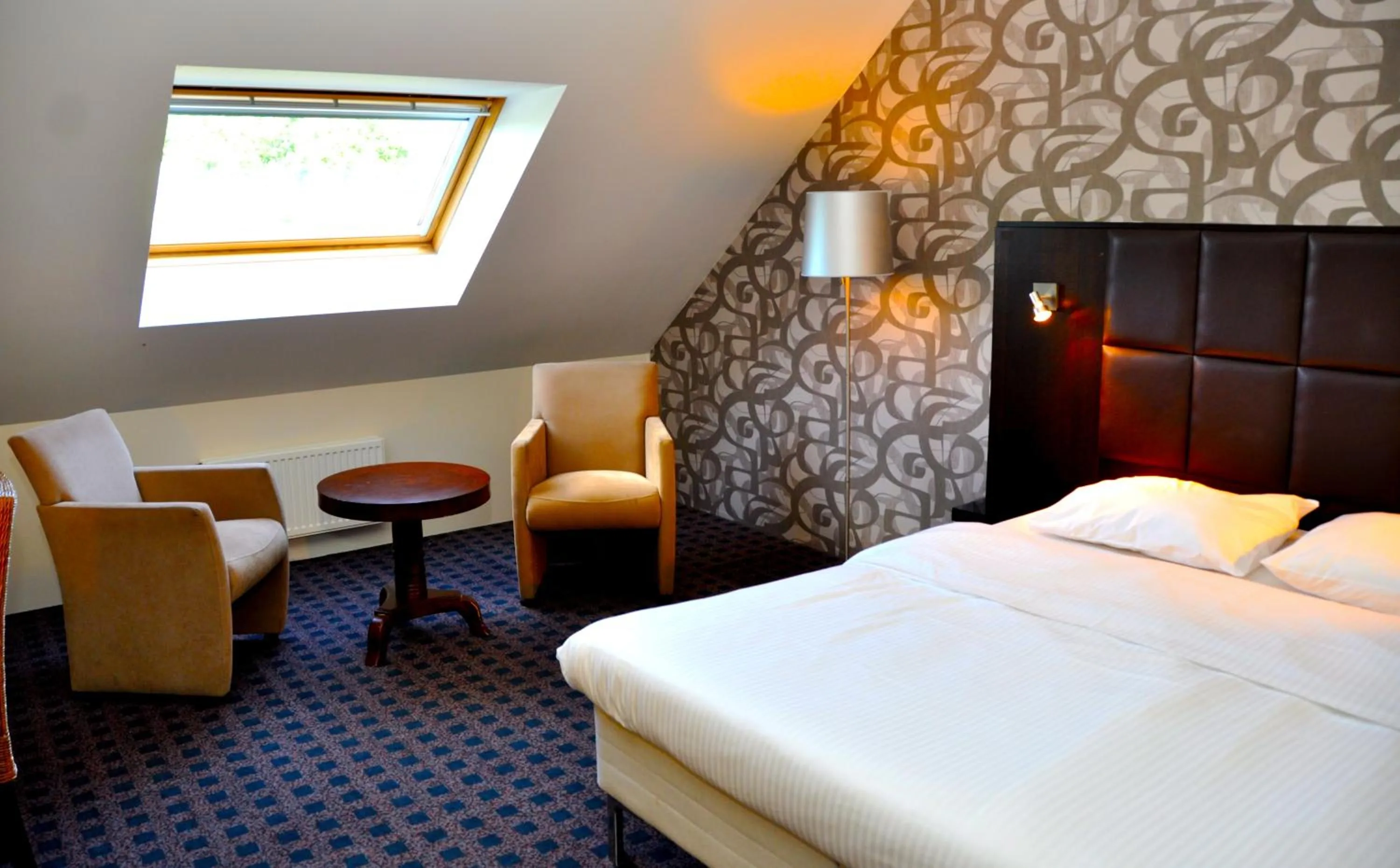 Photo of the whole room, Bed in Hotel Prins van Oranje