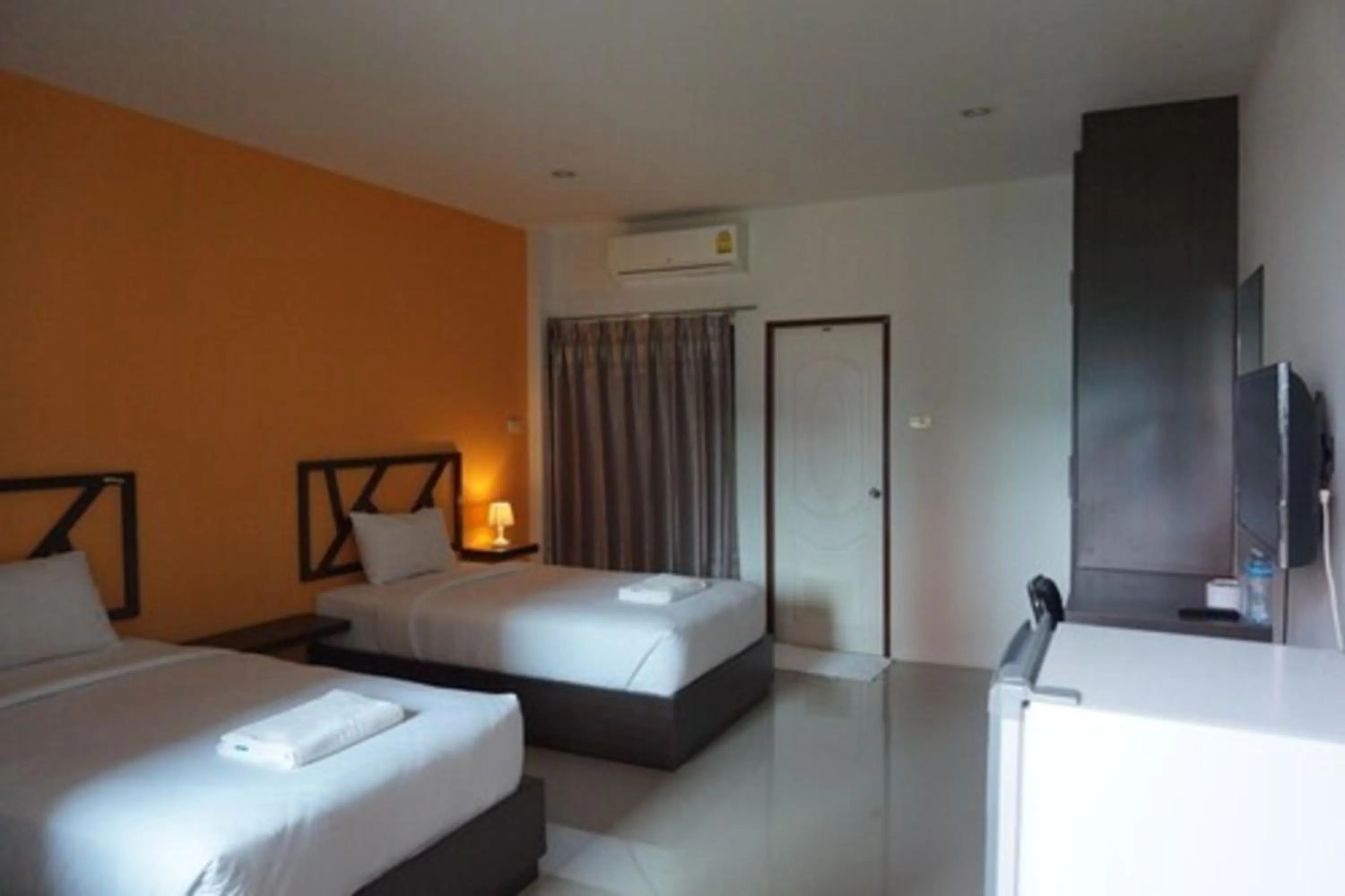 Property building in Somsamai Style Apartment