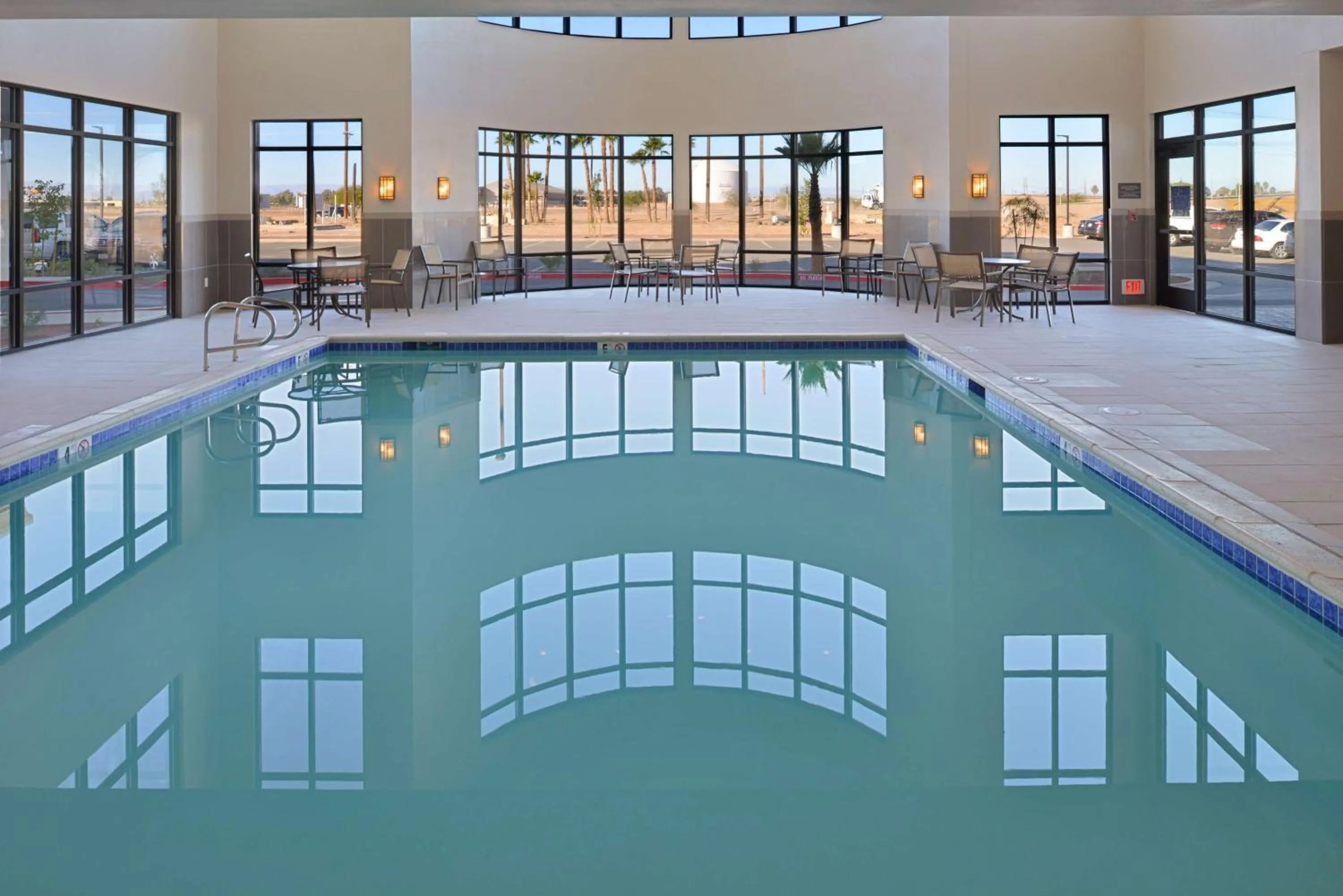 Pool view in Hampton Inn El Centro