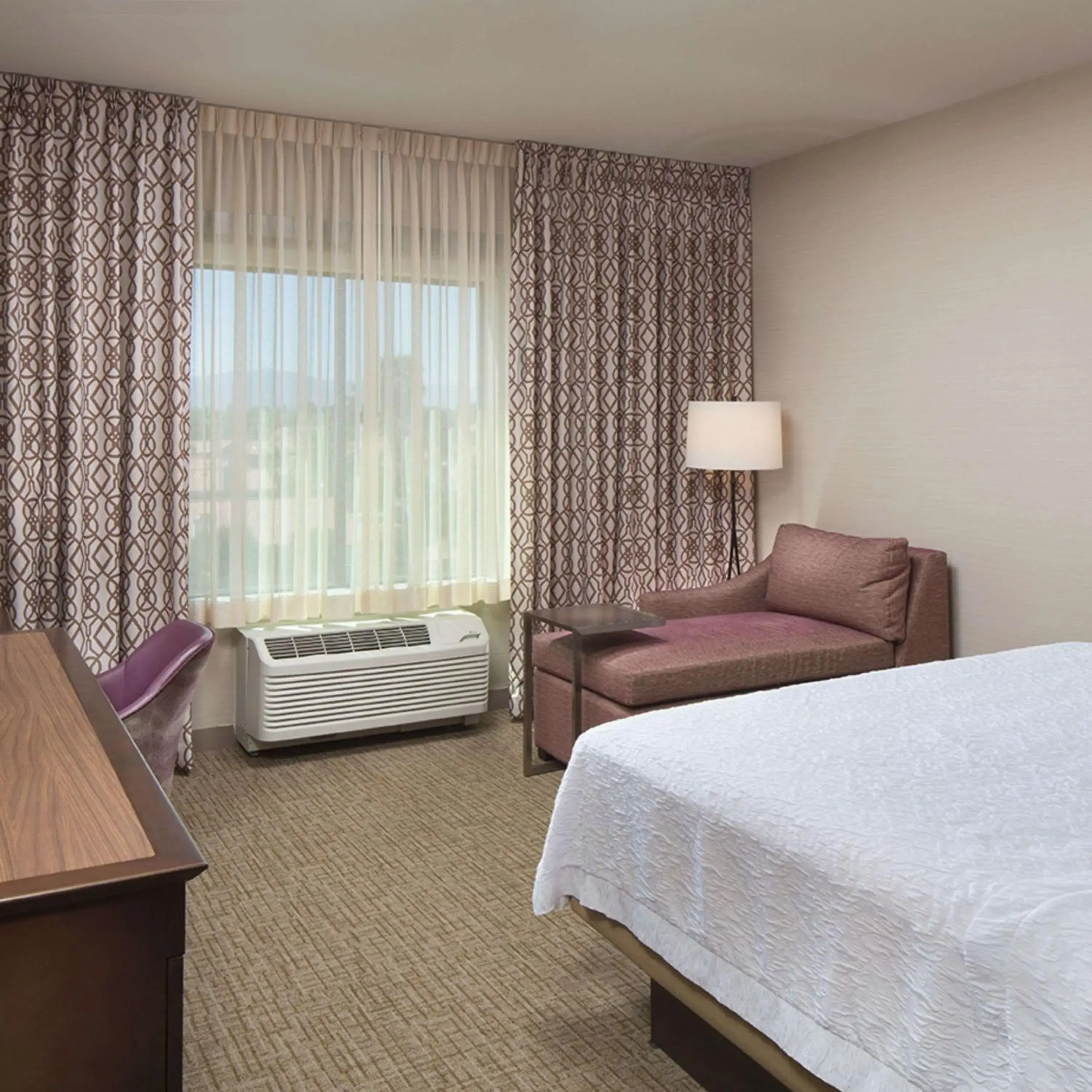 King Room - Mobility Access/Non-Smoking in Hampton Inn & Suites Murrieta Temecula King Room - Mobility Access/Non-Smoking in Hampton Inn & Suites Murrieta Temecula
