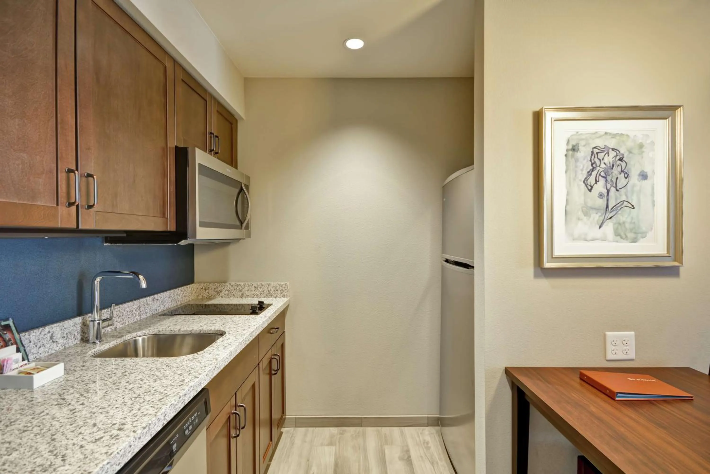 Kitchen or kitchenette in Homewood Suites By Hilton Phoenix Tempe Asu Area