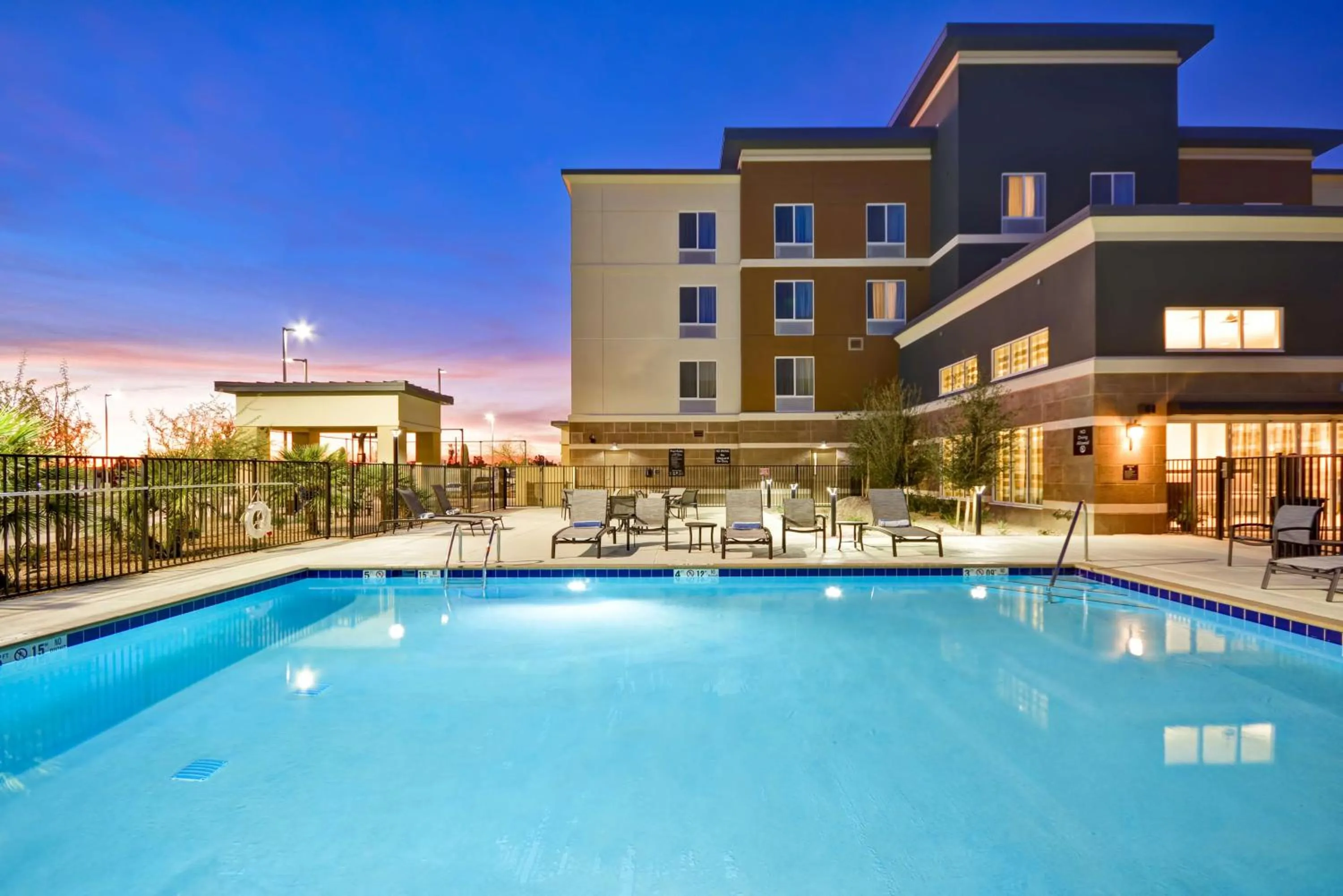 Pool view in Homewood Suites By Hilton Phoenix Tempe Asu Area