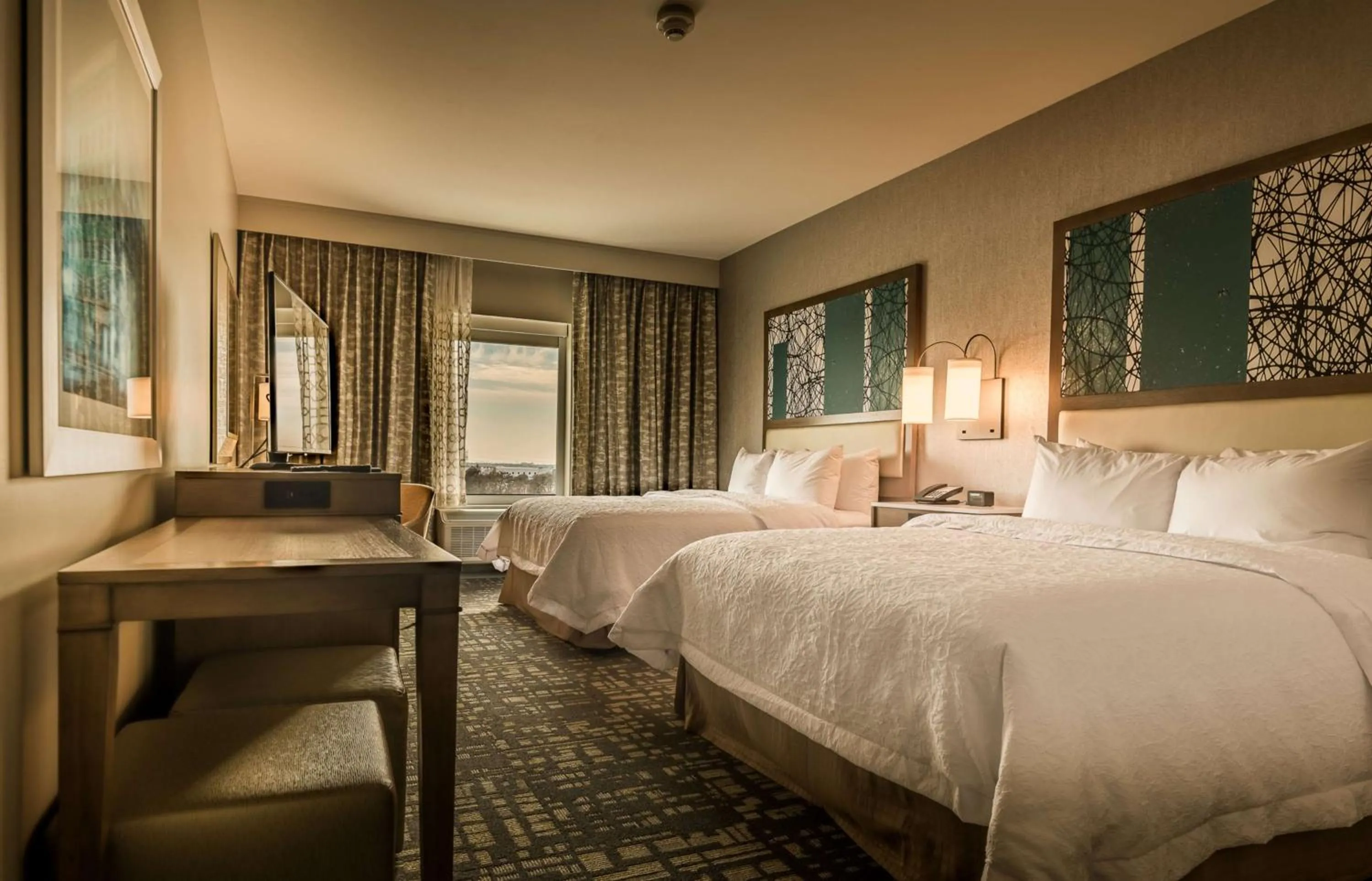 Bed in Hampton Inn & Suites Dallas-The Colony