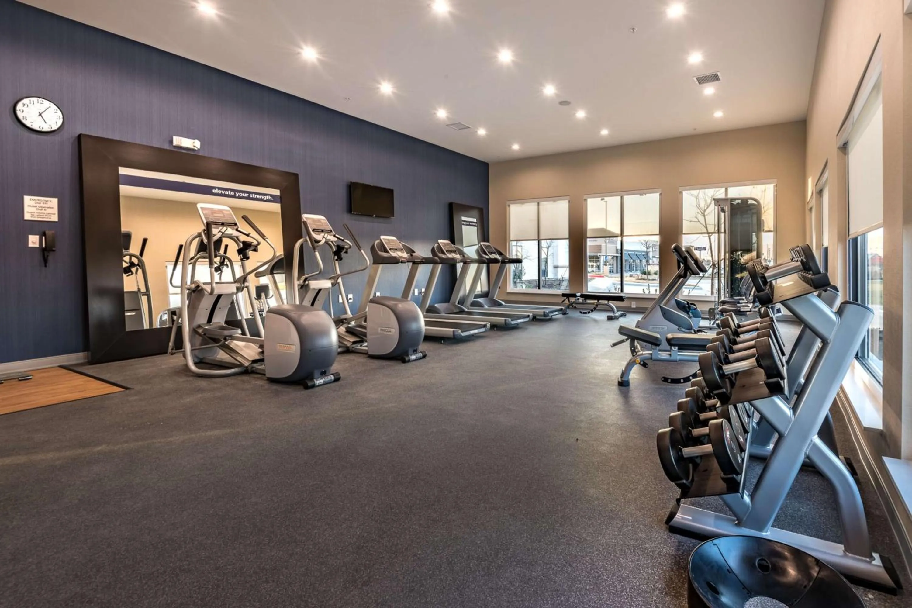Fitness centre/facilities in Hampton Inn & Suites Dallas-The Colony