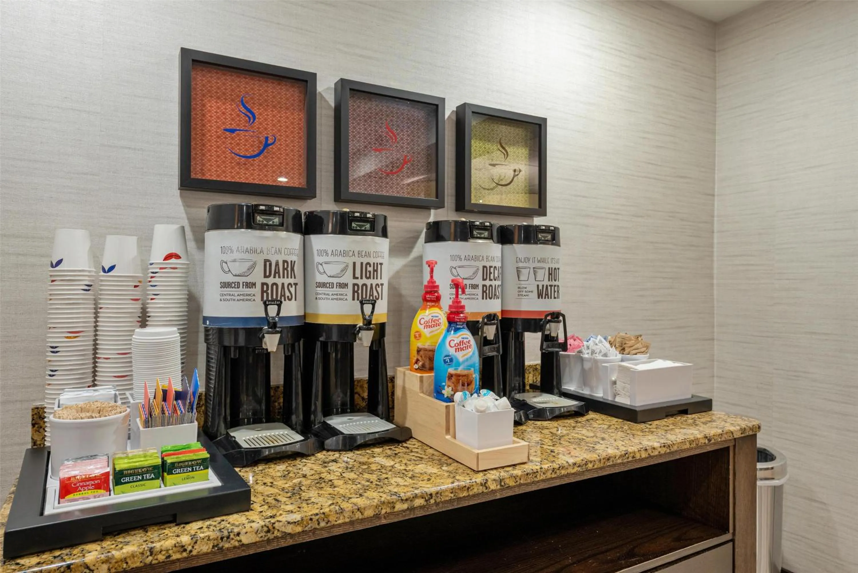 Coffee/tea facilities in Hampton Inn Mesa Verde/Cortez Co