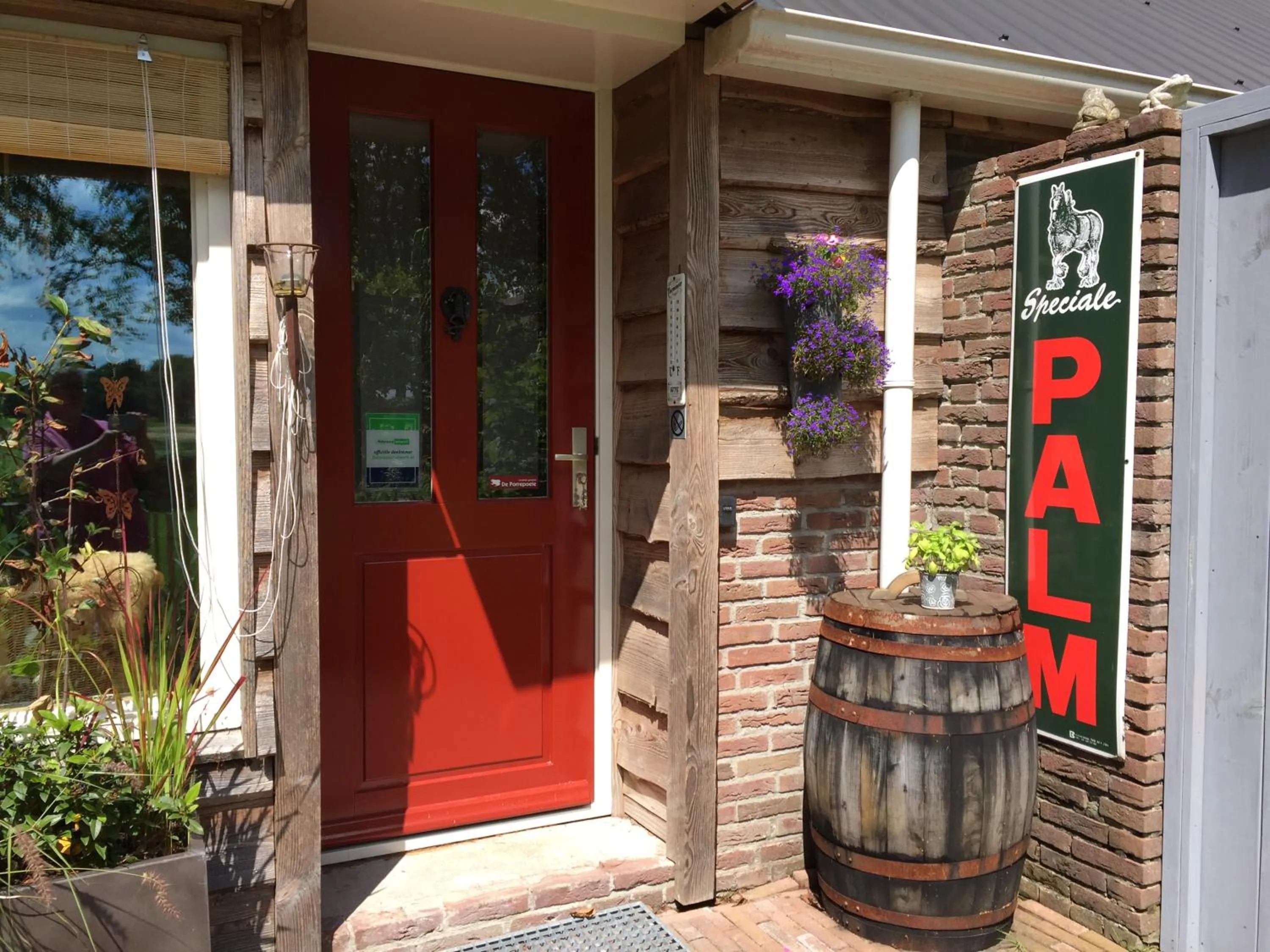 Facade/entrance in De Porrepoele