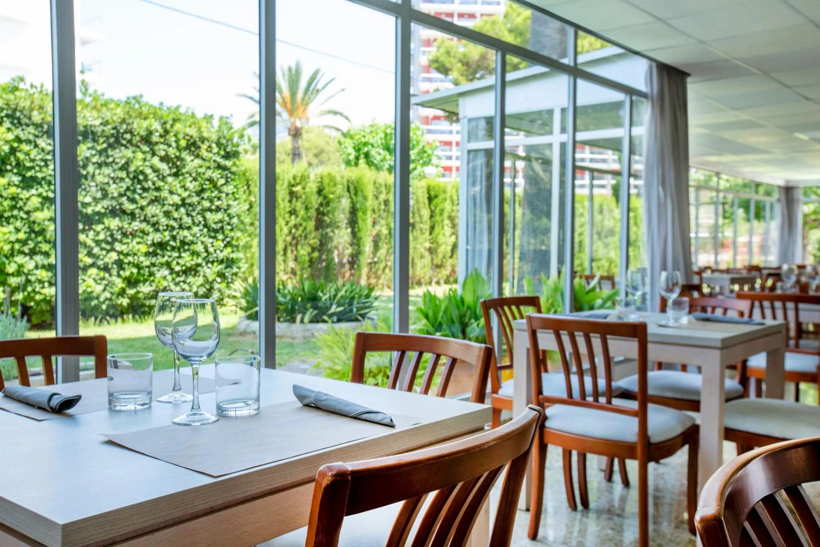 Restaurant/places to eat in Hotel Foners