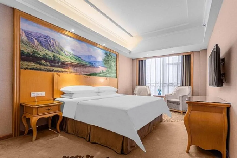 Bed in Vienna Hotel Foshan Airport
