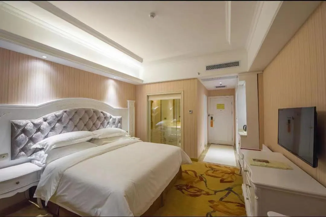 Bed in Vienna International Hotel Guilin Wanda Plaza