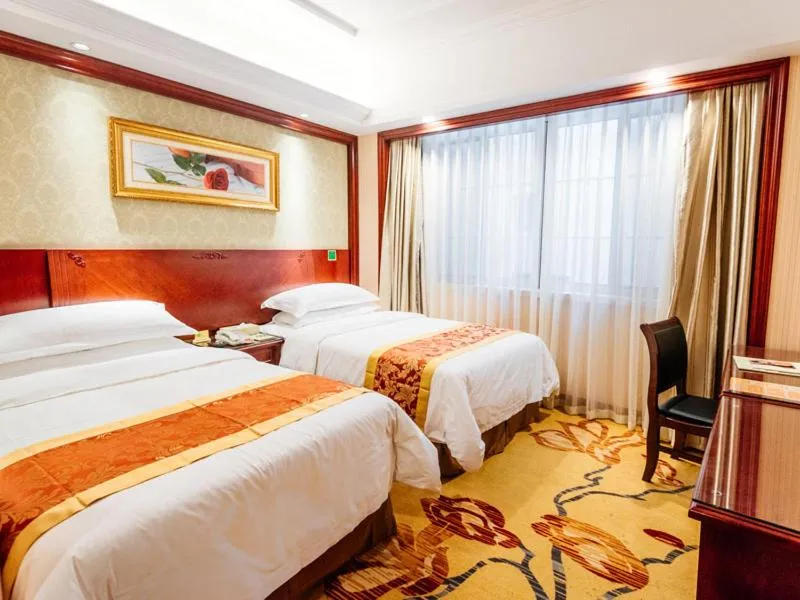 Vienna Hotel Shanghai Wild Animal Park