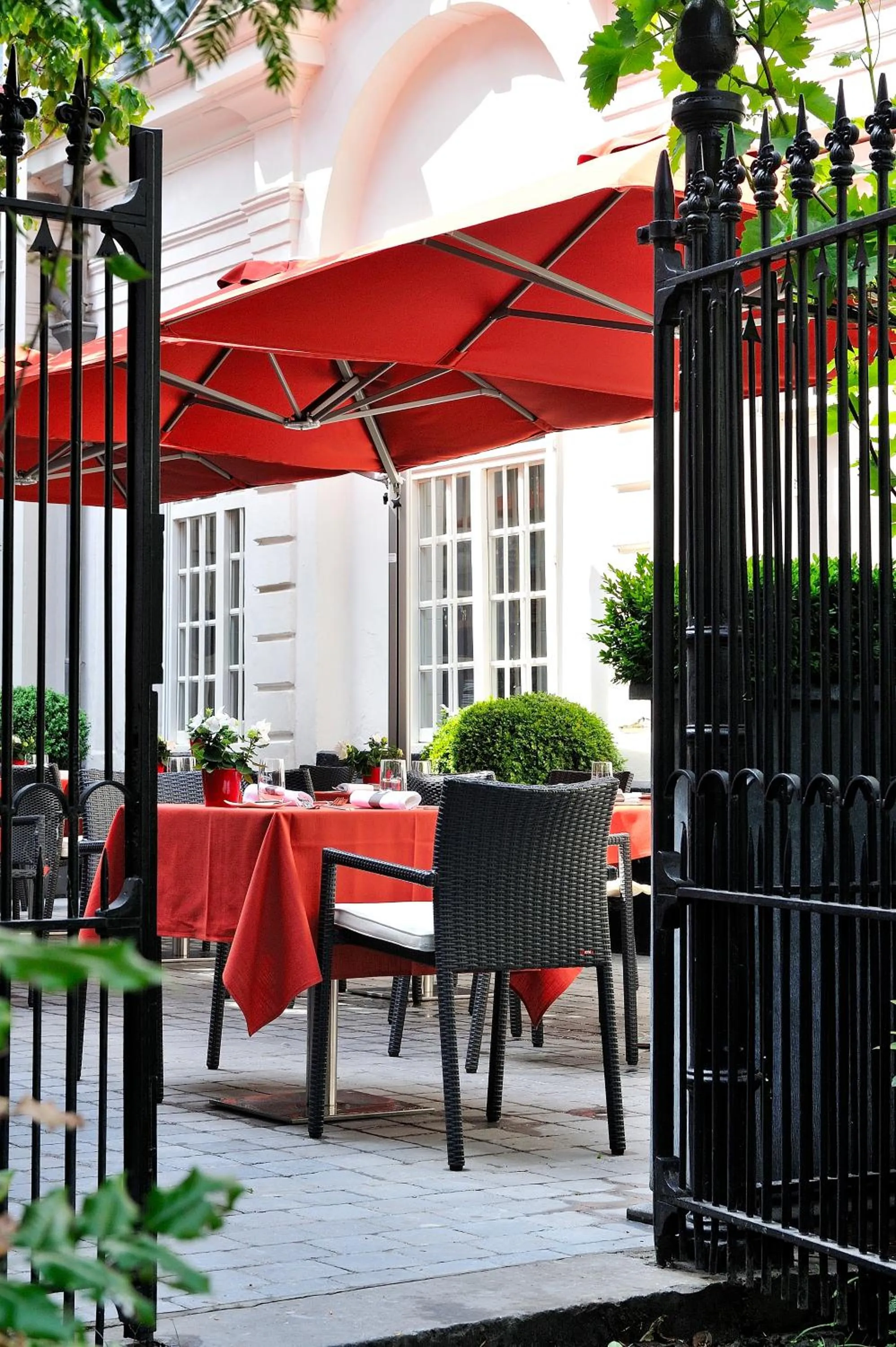 Patio in Hotel Messeyne