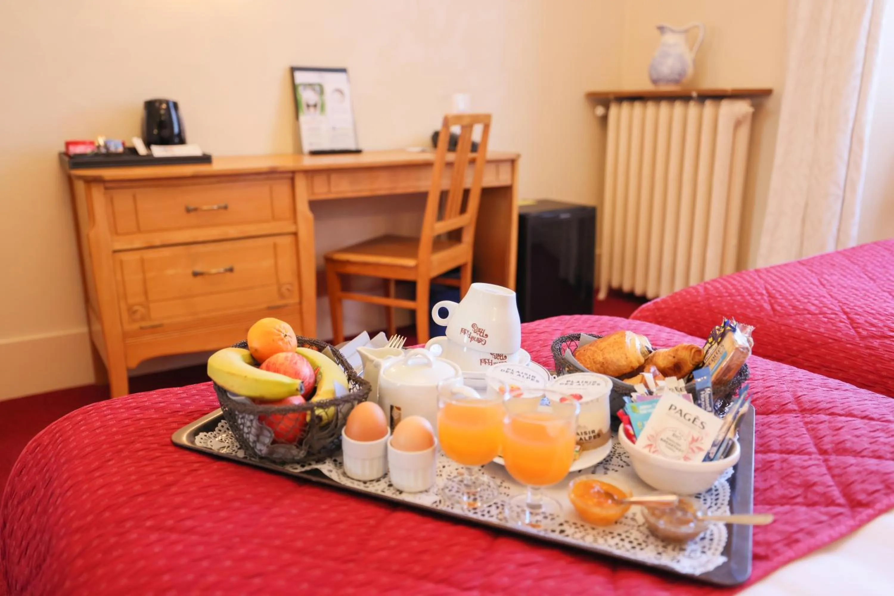 Breakfast, Bed in Best Western Grand Hotel de Paris & Spa