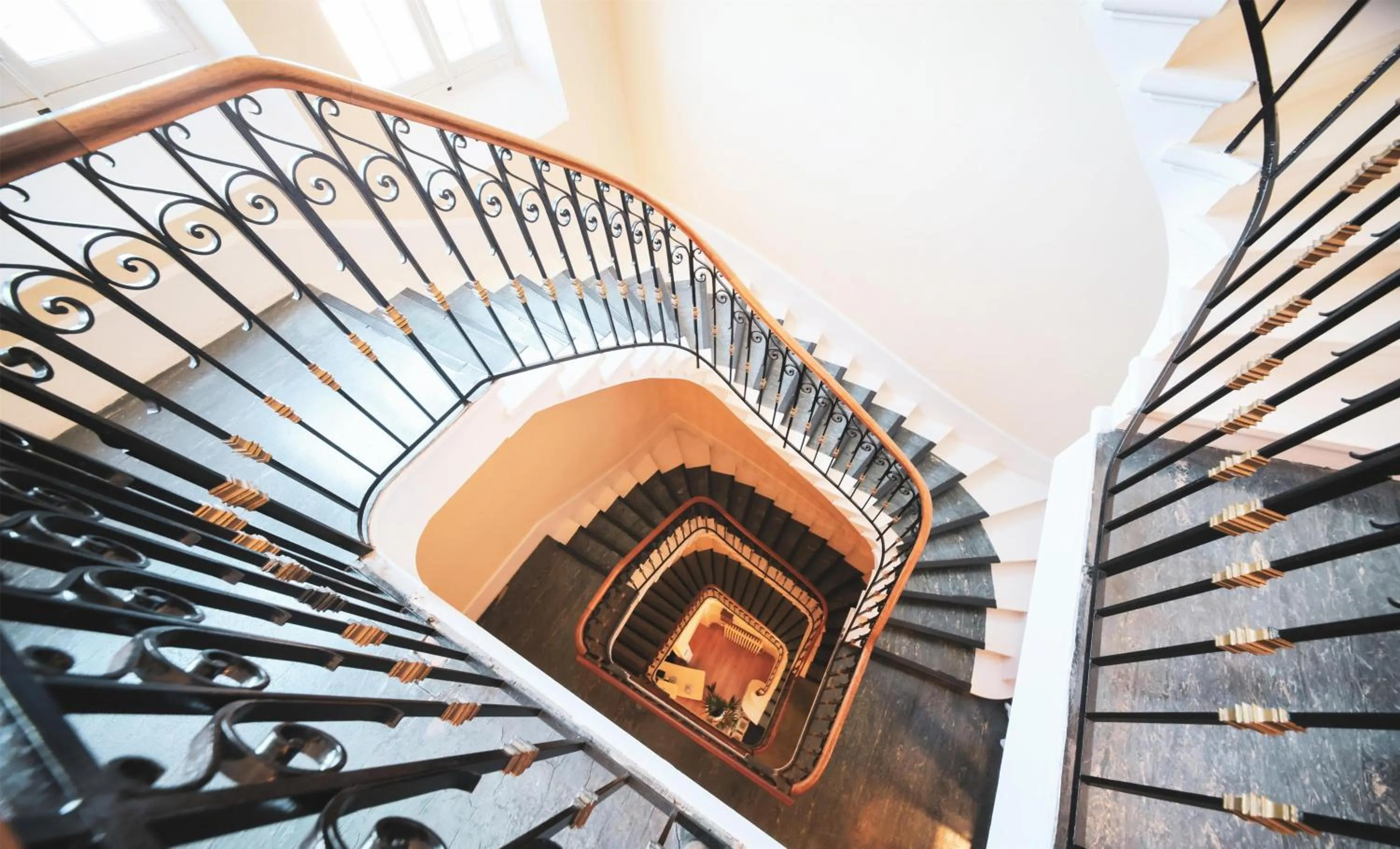 acessibility in Best Western Grand Hotel de Paris & Spa