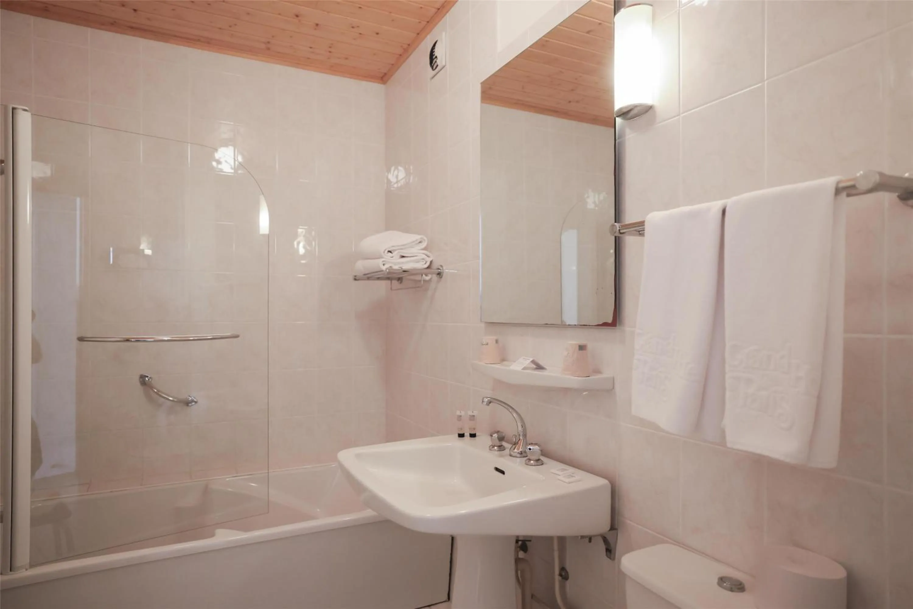 Bathroom in Best Western Grand Hotel de Paris & Spa