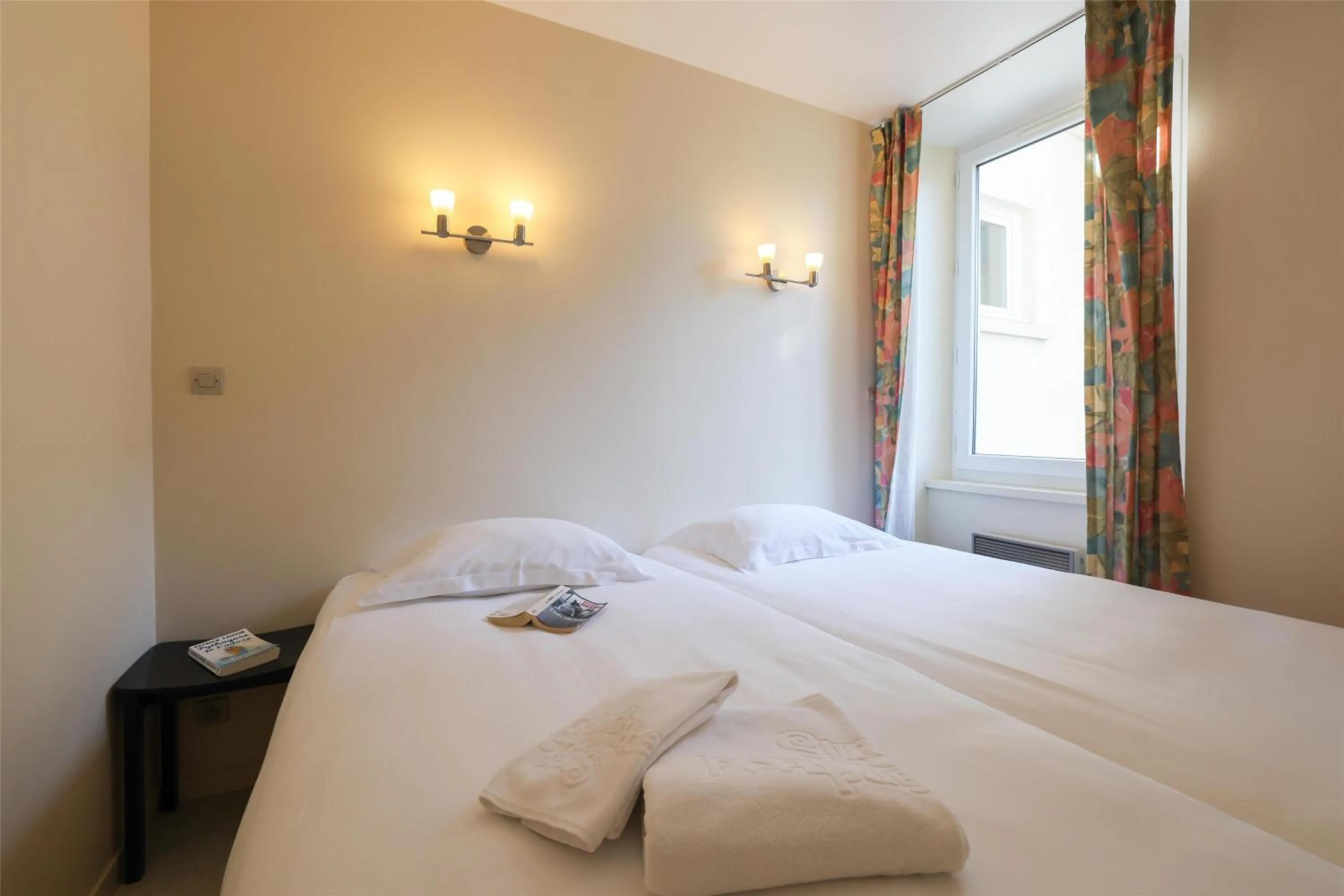 Bedroom, Bed in Best Western Grand Hotel de Paris & Spa