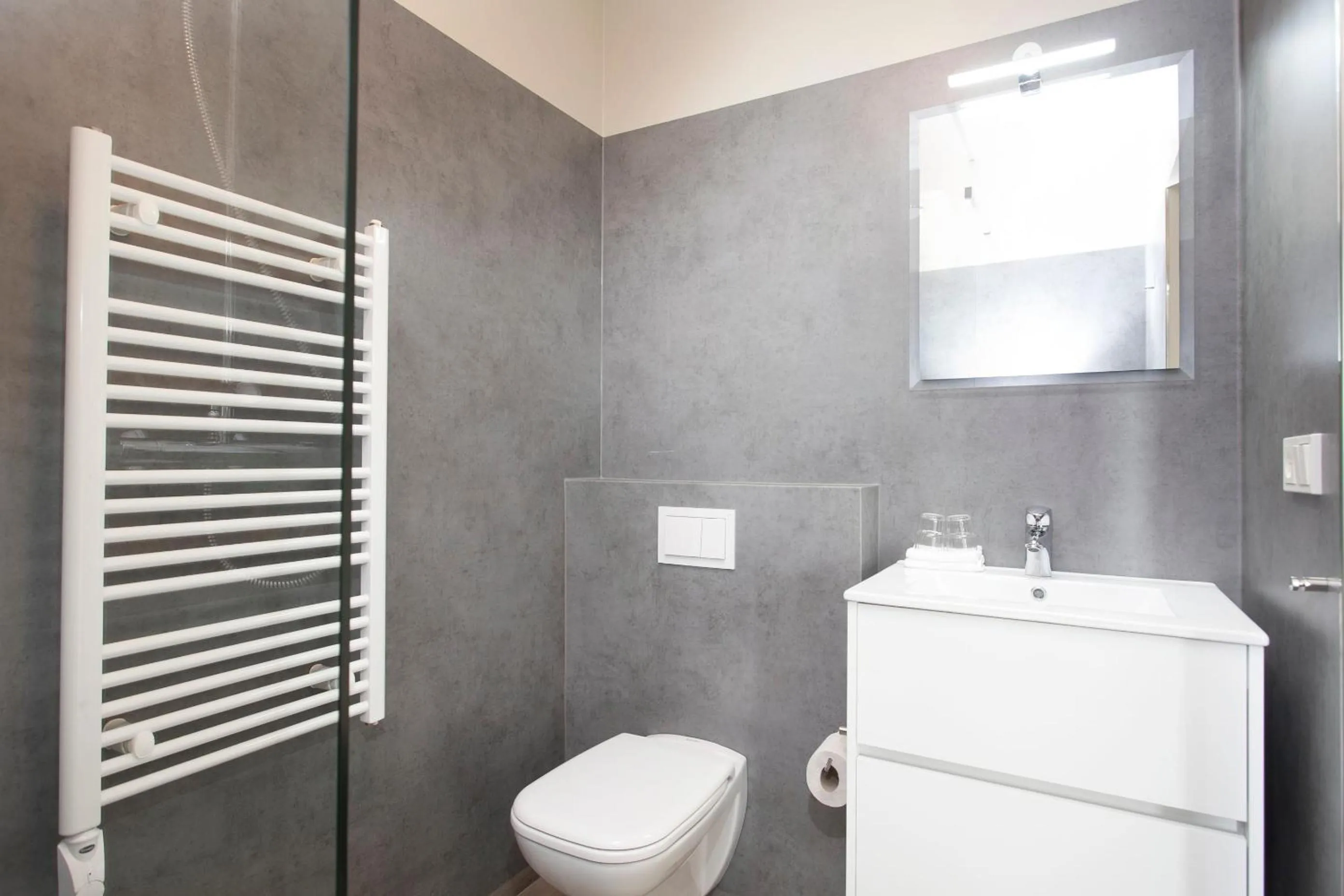 Bathroom in Arnarstapi Hotel