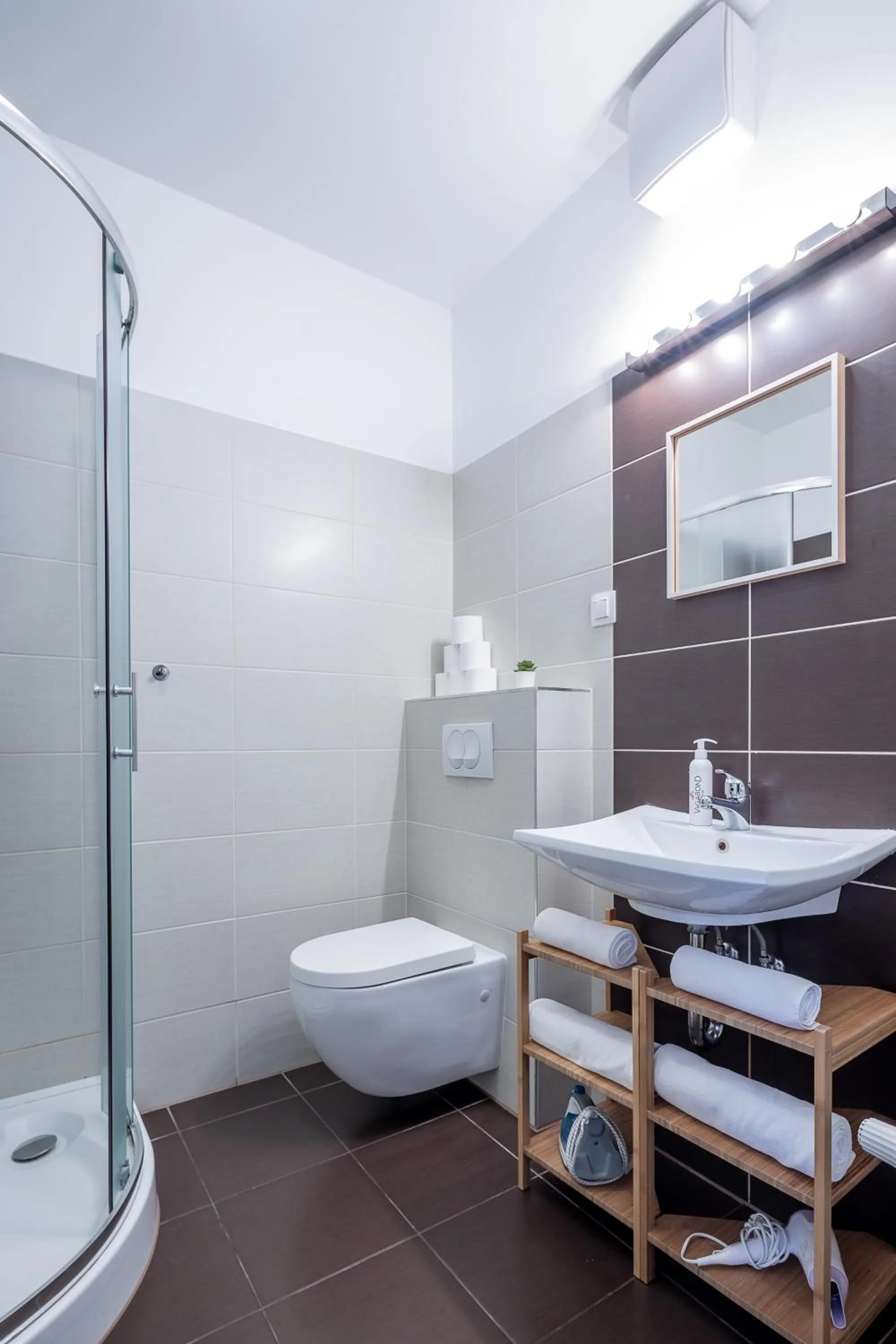 Toilet in Vagabond Corvin