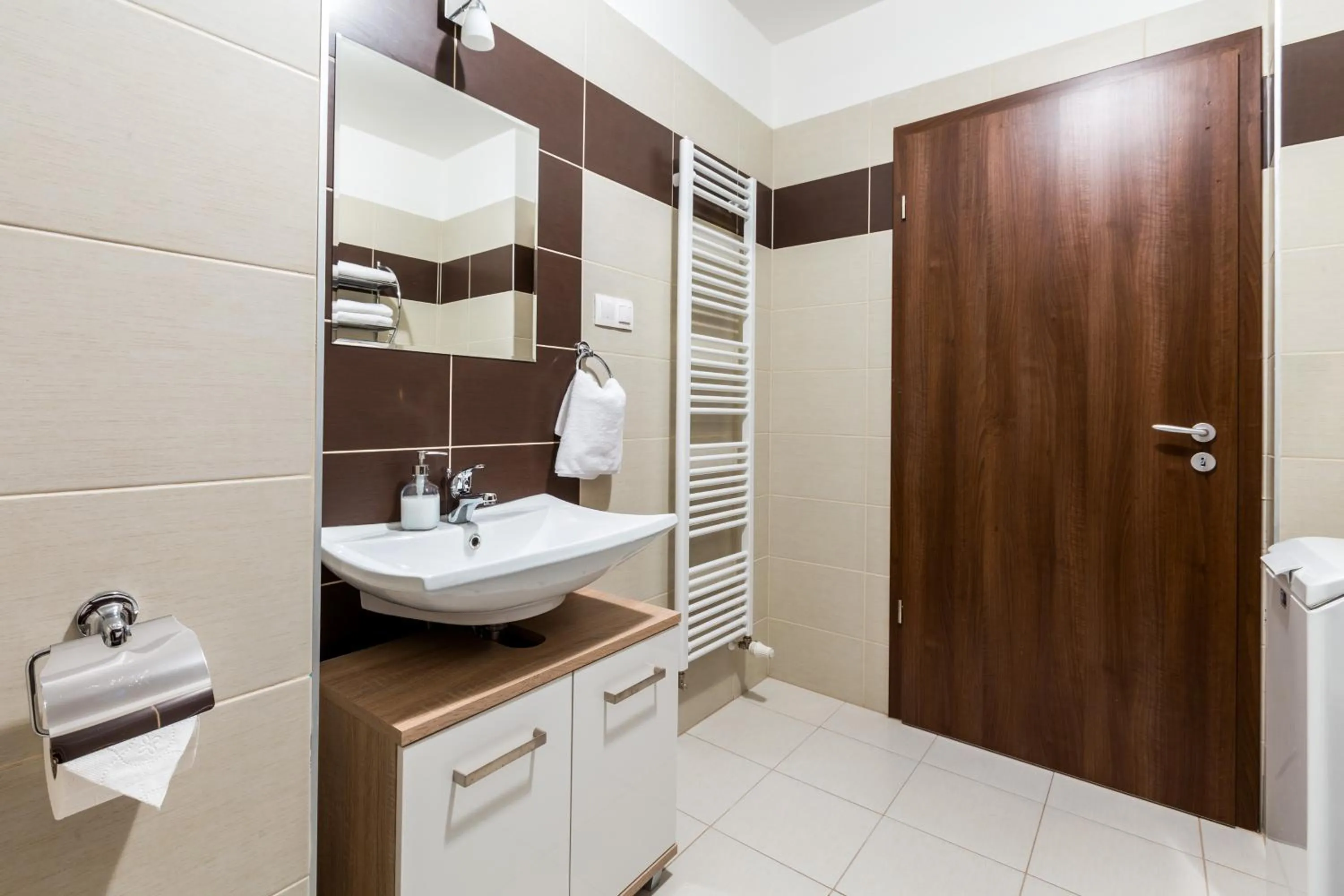 Bathroom in Vagabond Corvin