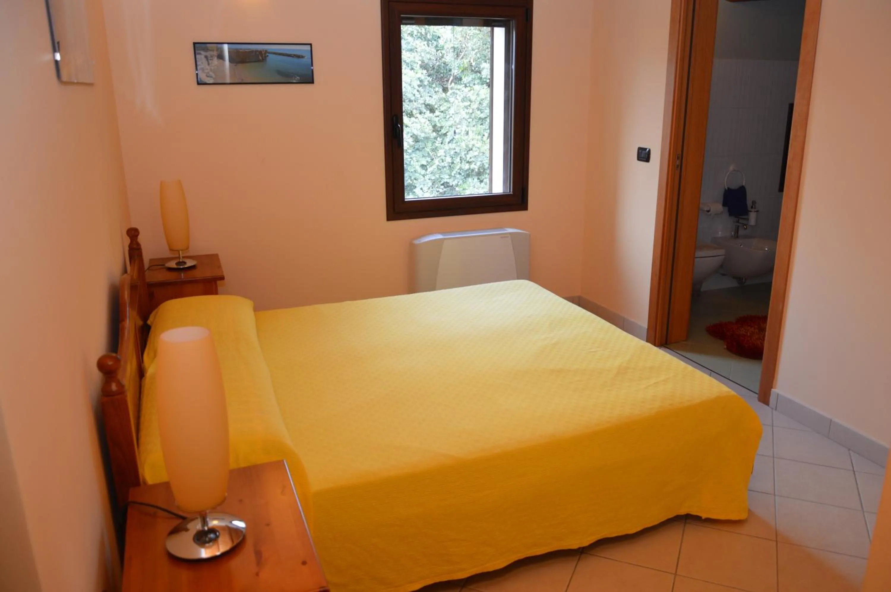 Bedroom, Bed in Villa Giulia - Sicilian Luxury Garden