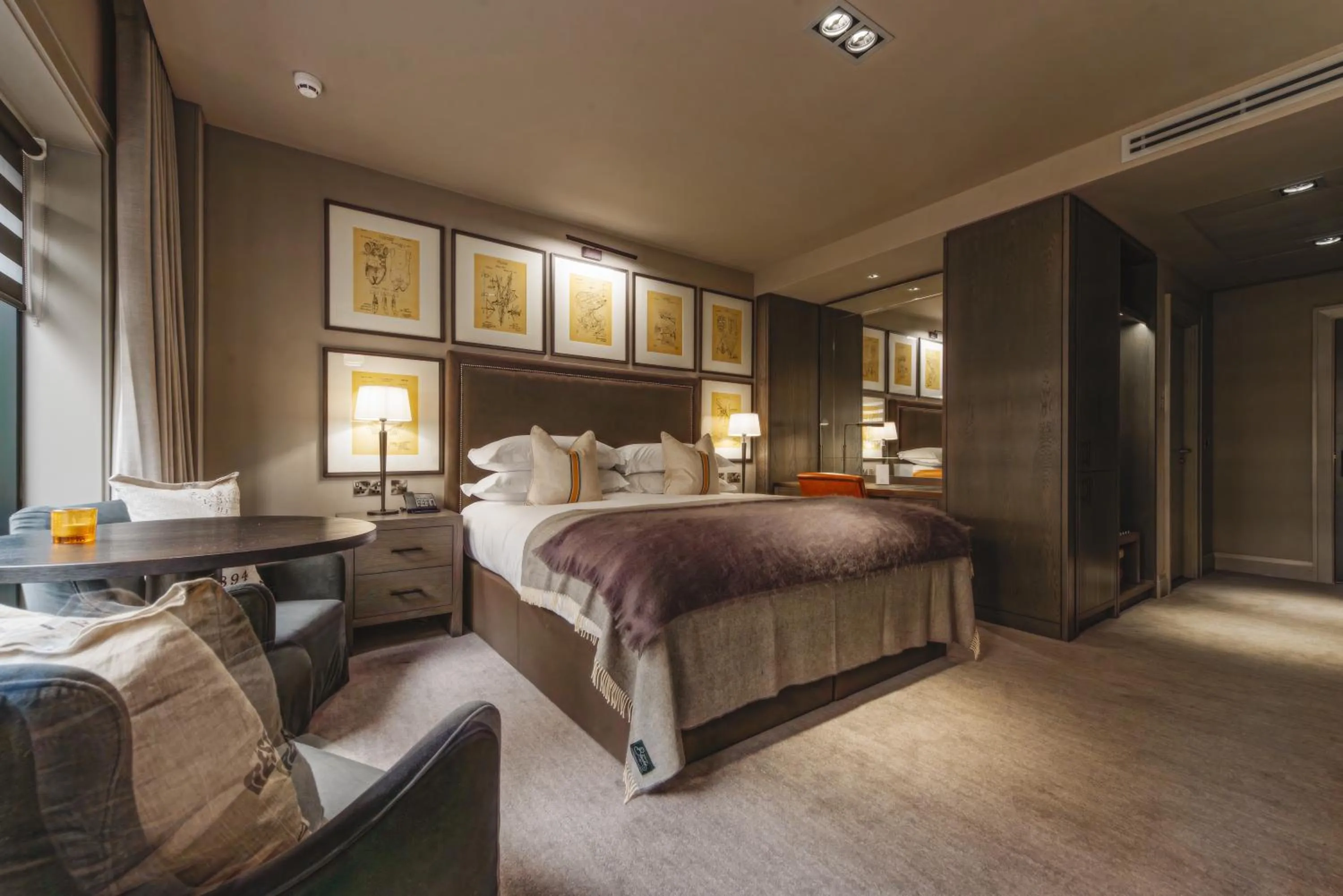 Bedroom, Bed in Dakota Leeds