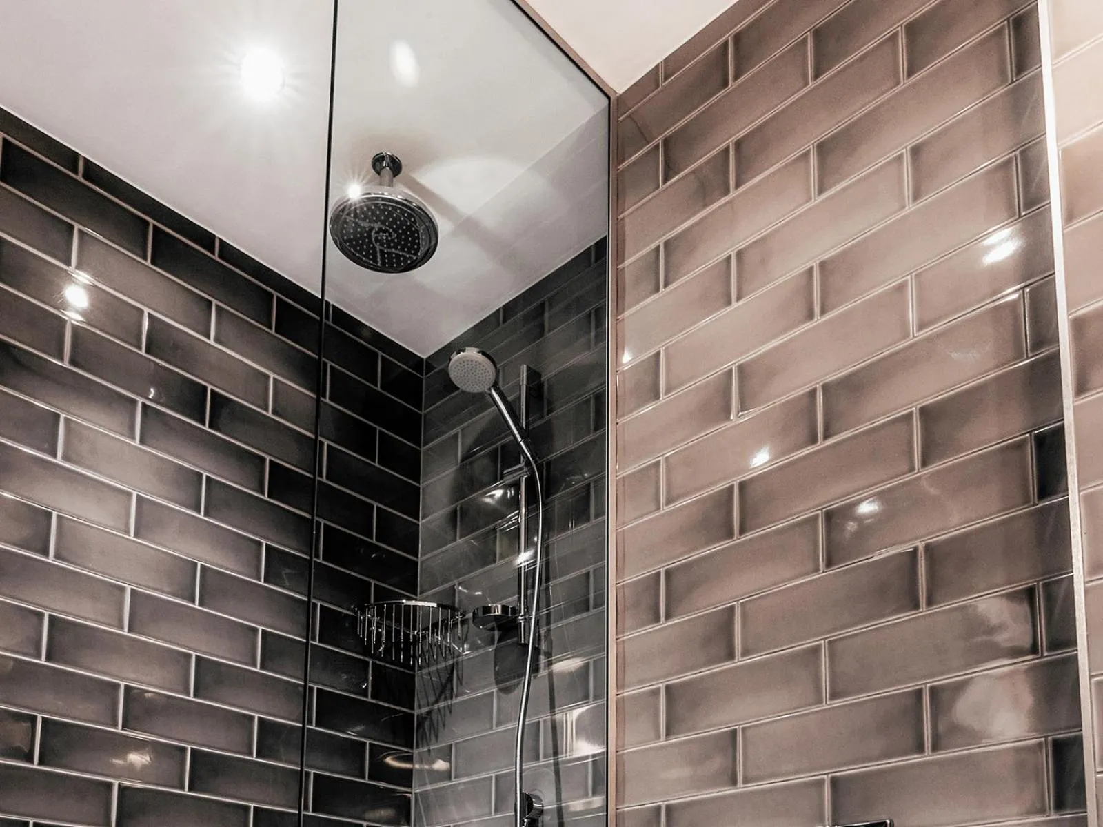 Shower in Dakota Leeds