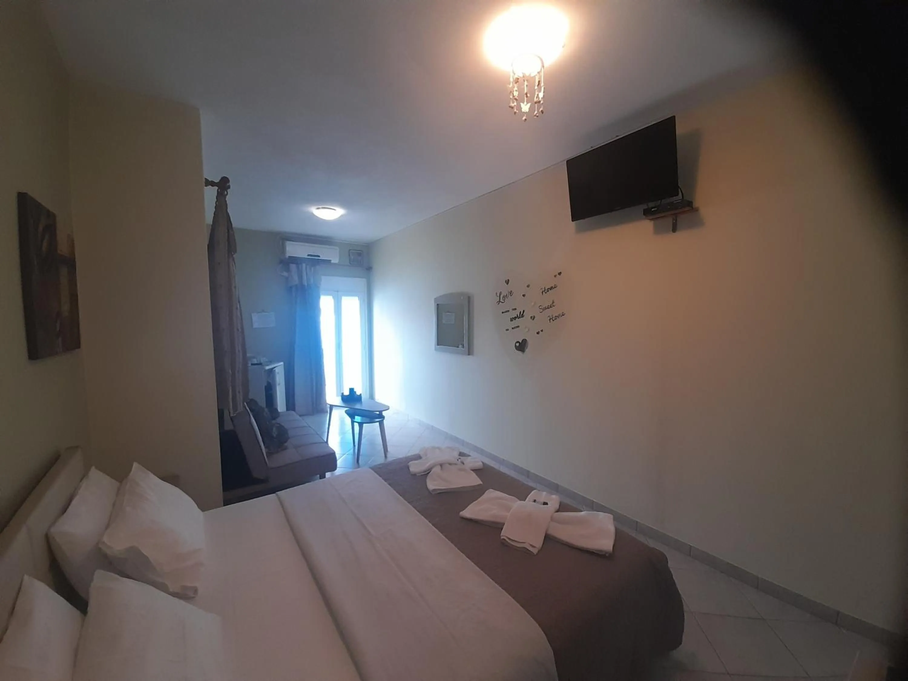 TV and multimedia in Delfini