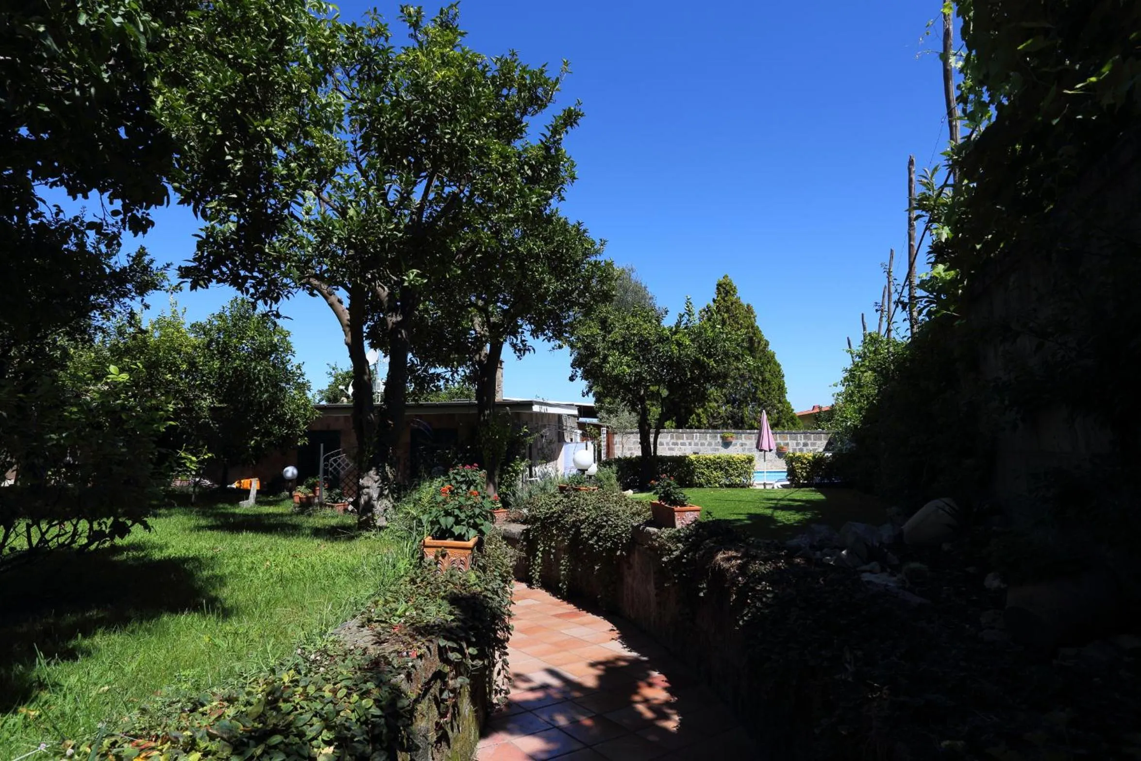 Facade/entrance in Ambrosio Relais