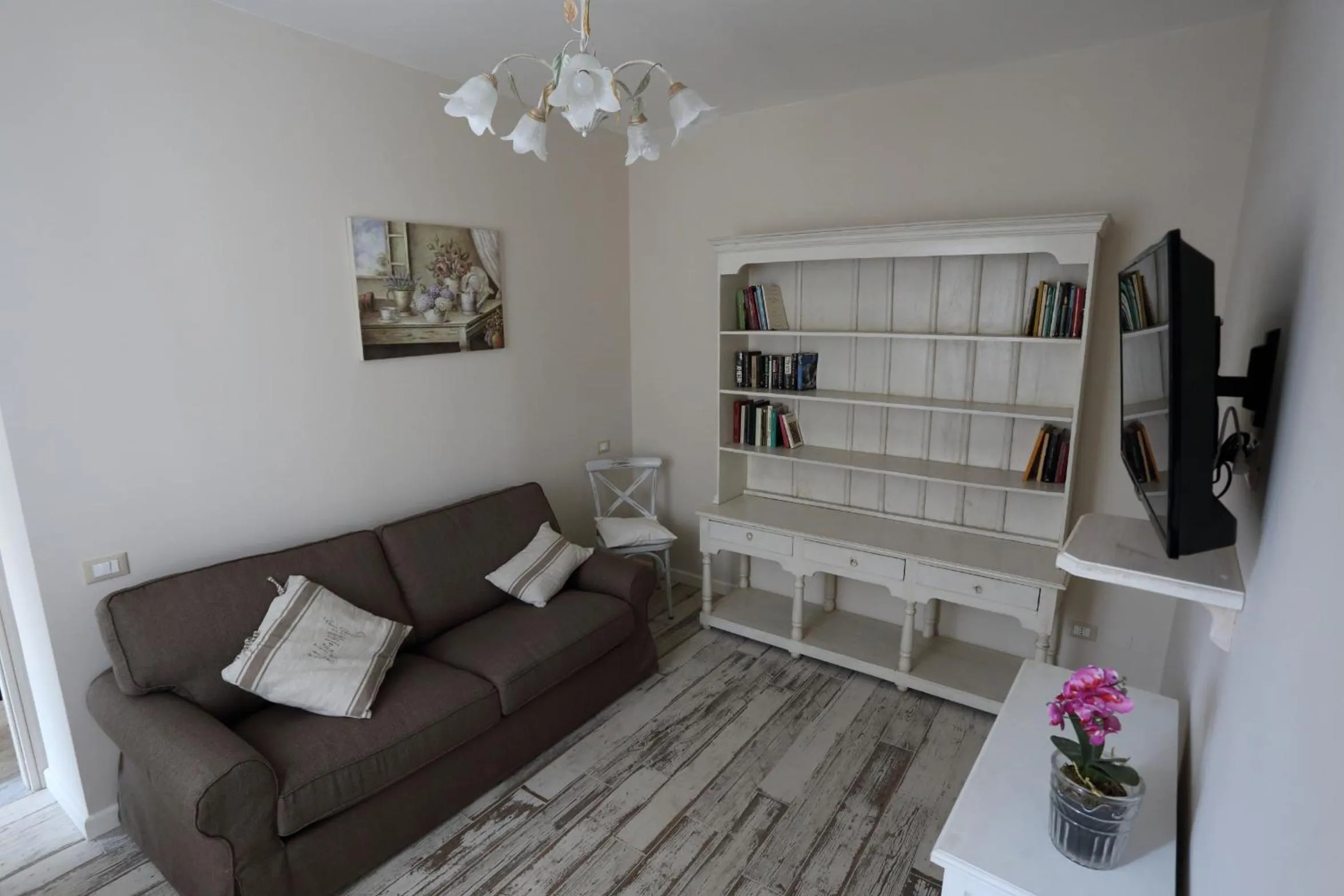 TV and multimedia in Ambrosio Relais