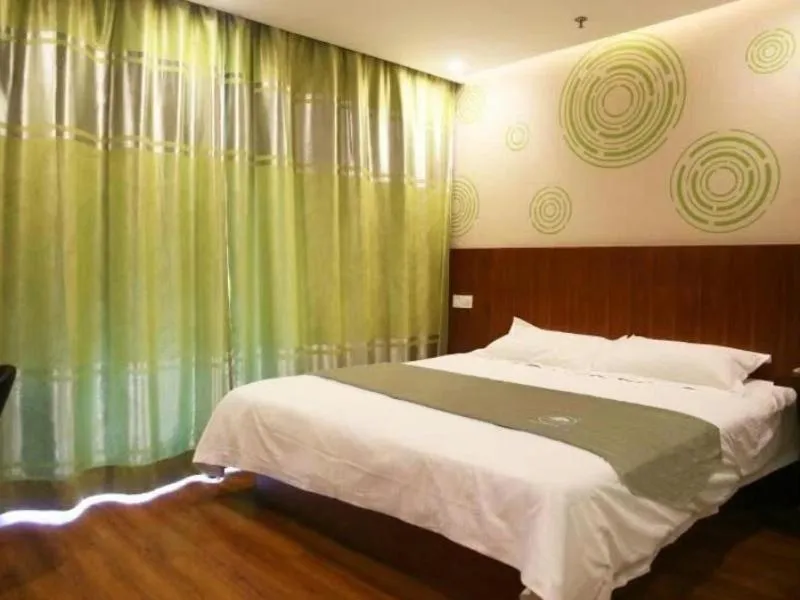 Vatica ShangHai International Tourism Resort Luoshan Road Subway Station Hotel