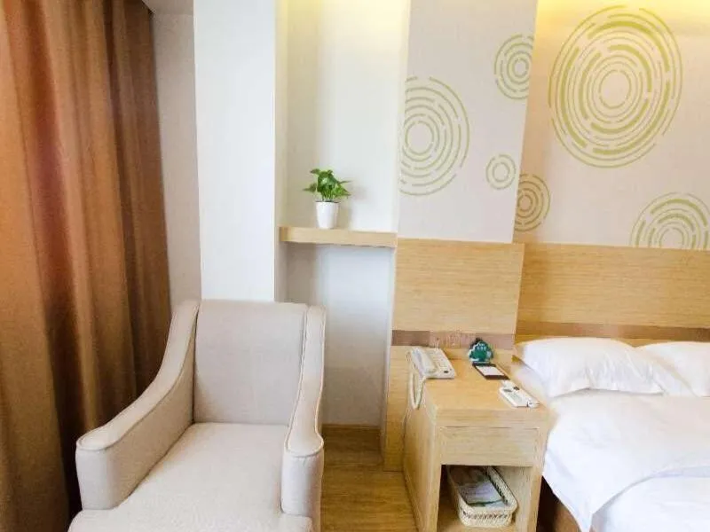 GreenTree Inn Jiangsu Suzhou North Zhongshan Road Weiye Yingchun Plaza Business Hotel