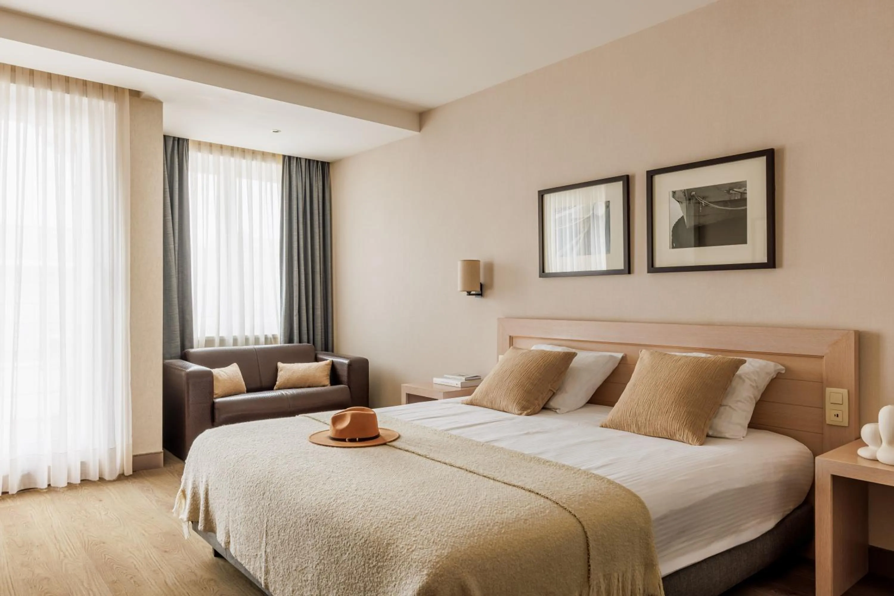 Bed in Hotel Aazaert by WP Hotels