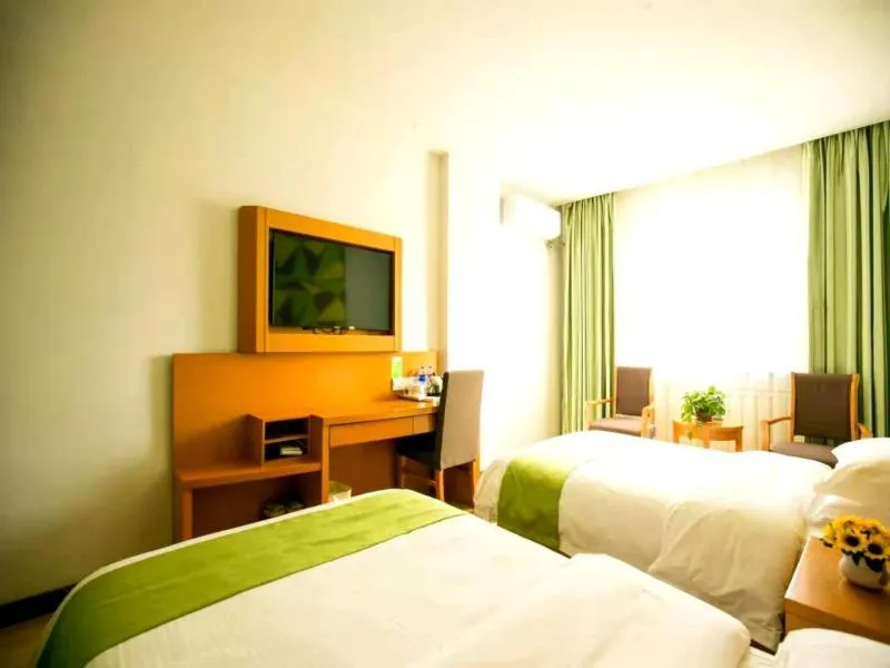 Bed in GreenTree Hospitality Group Ltd Vatica Jiuquan West Han Shengsheng Shengshi Hotel