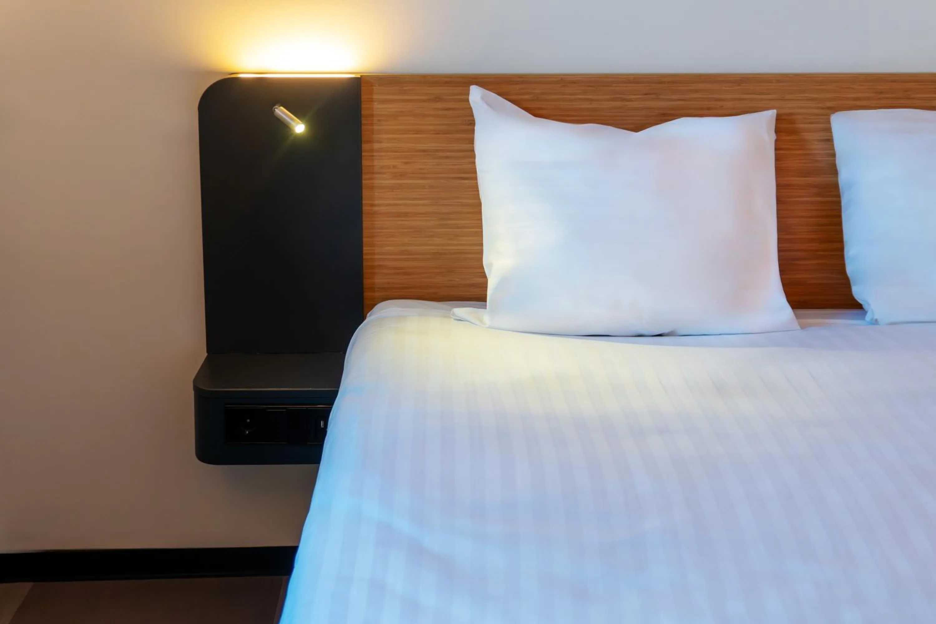 Bed in easyHotel Amsterdam Arena Boulevard