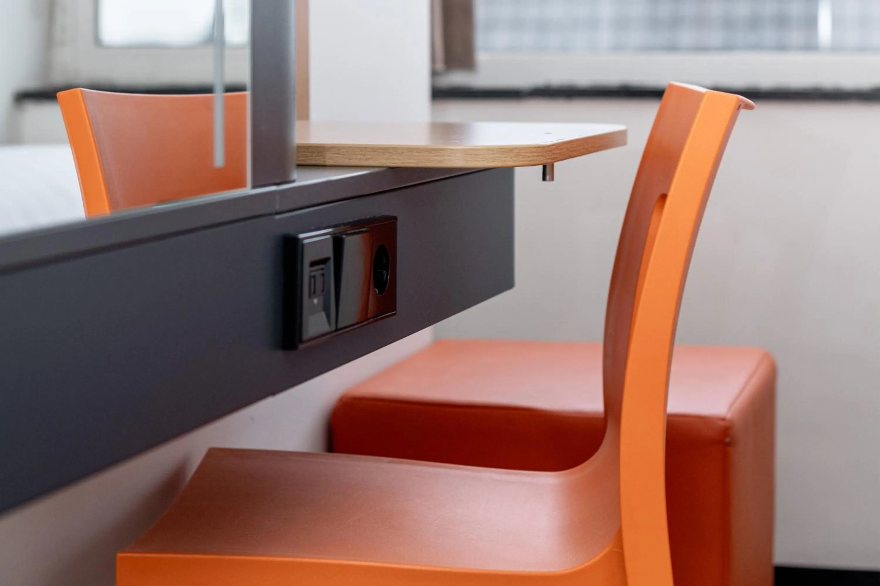 Seating area in easyHotel Amsterdam Arena Boulevard