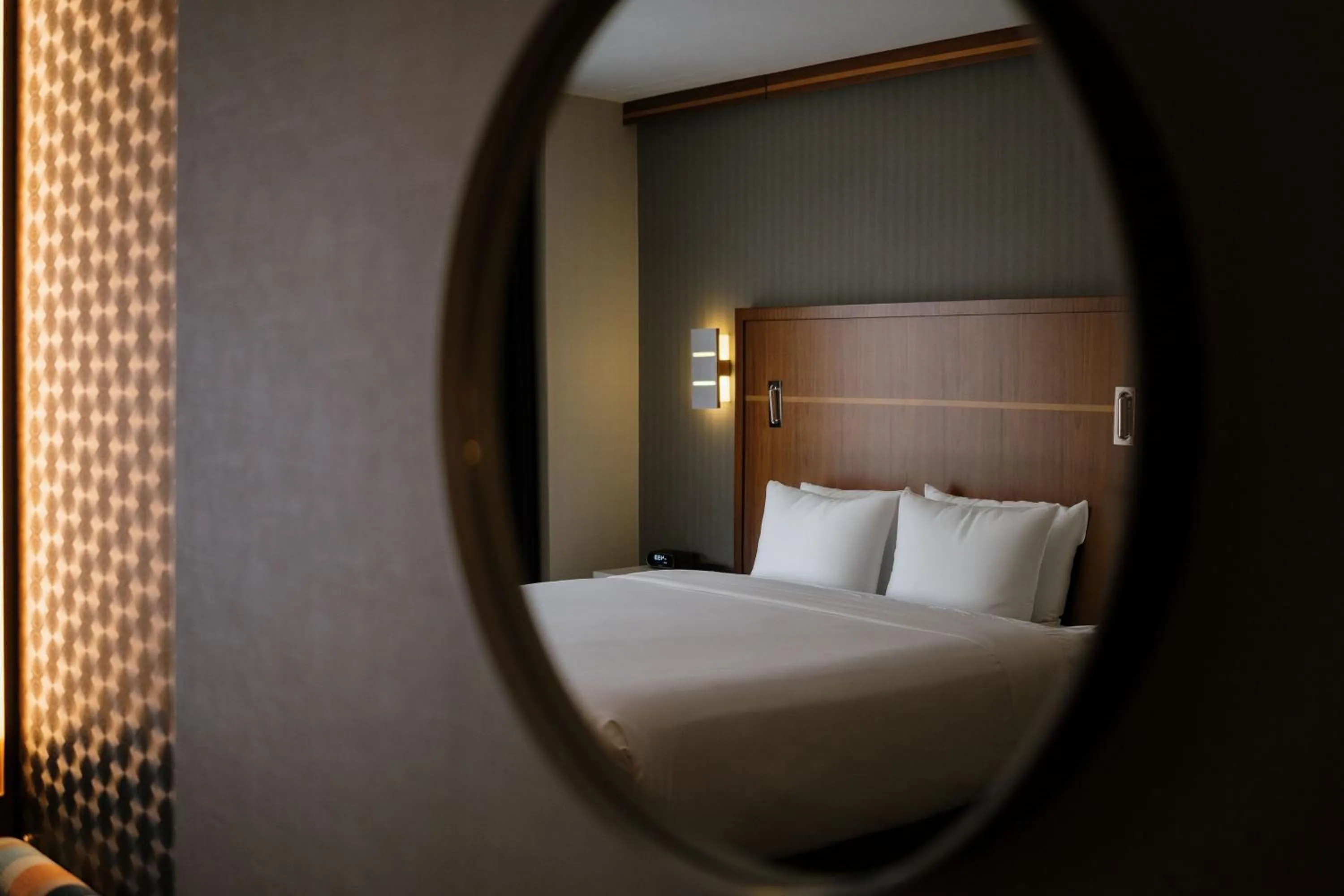 Bedroom, Bed in Crowne Plaza HY36 Midtown Manhattan by IHG