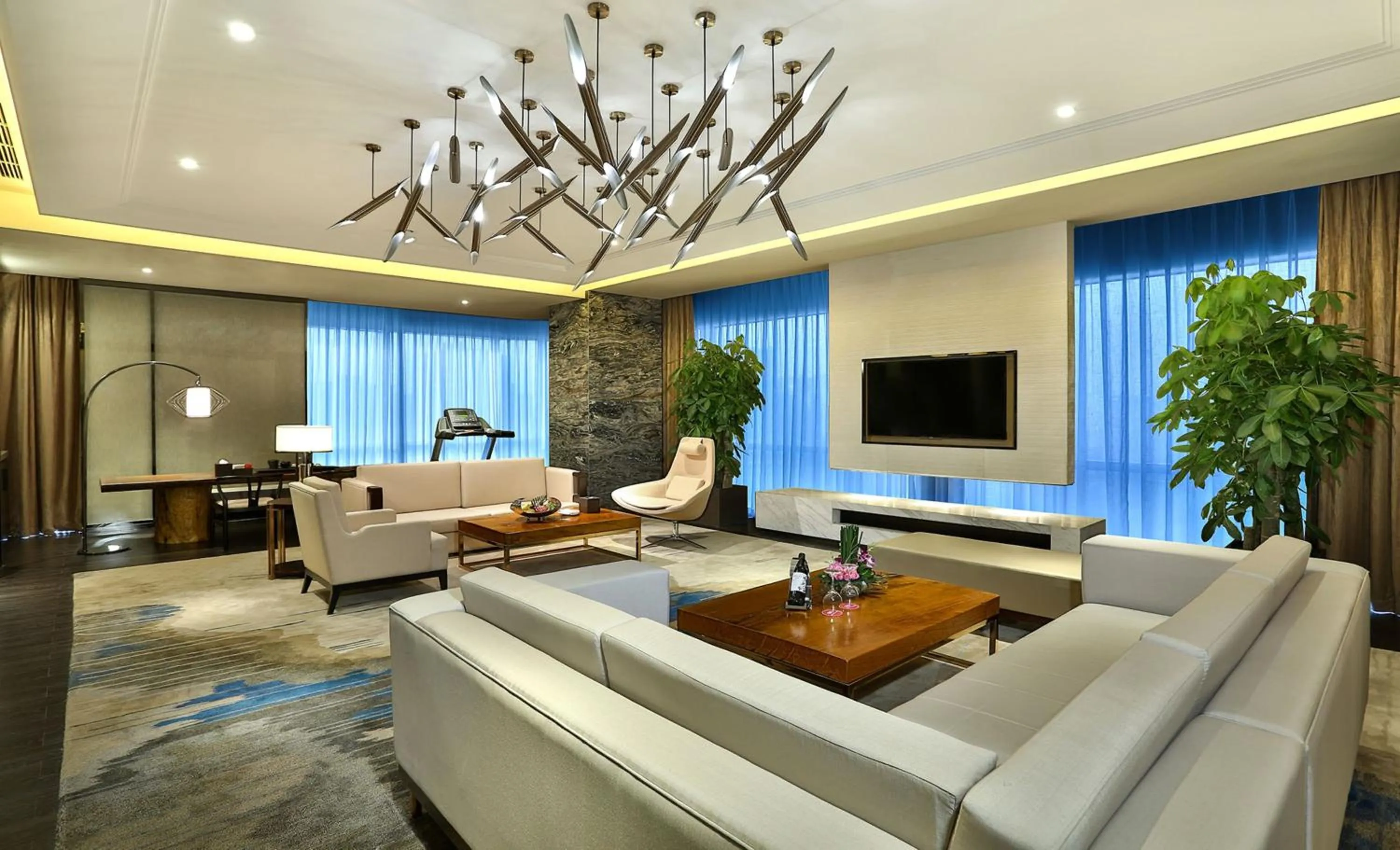 Bedroom in Crowne Plaza Chengdu Wenjiang by IHG