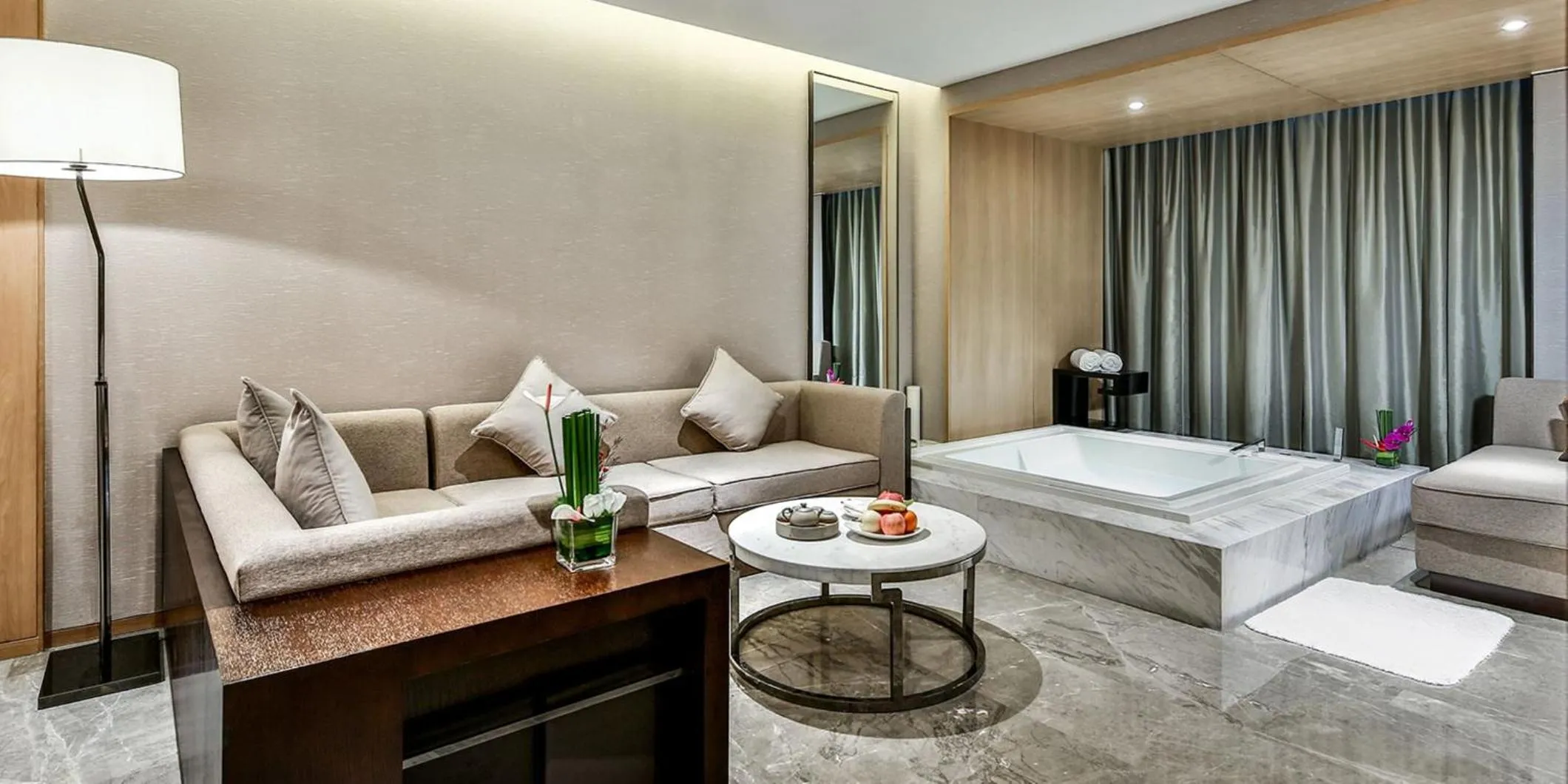 Bathroom, Bed in Crowne Plaza Chengdu Wenjiang by IHG