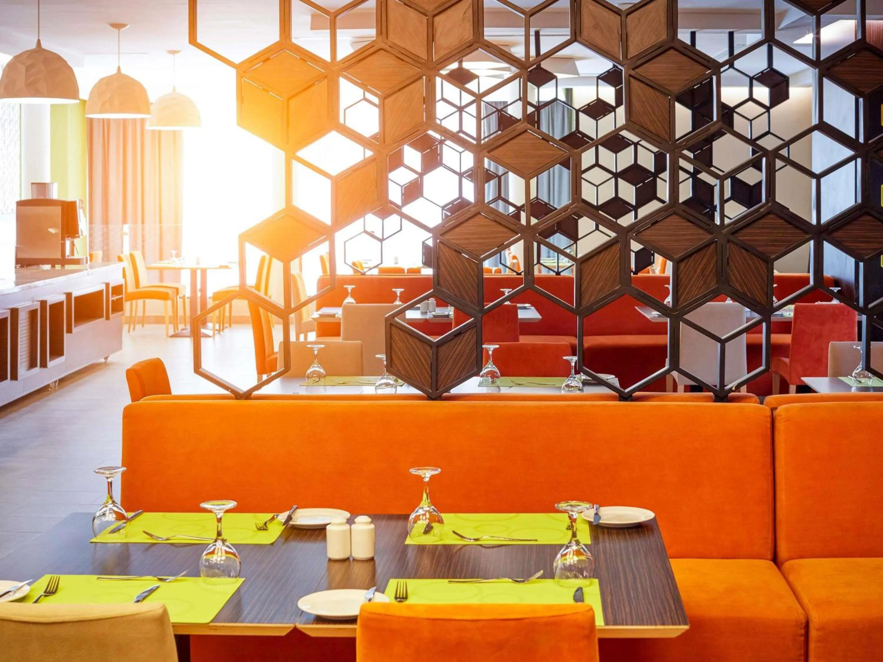 Restaurant/places to eat in ibis Styles Makkah