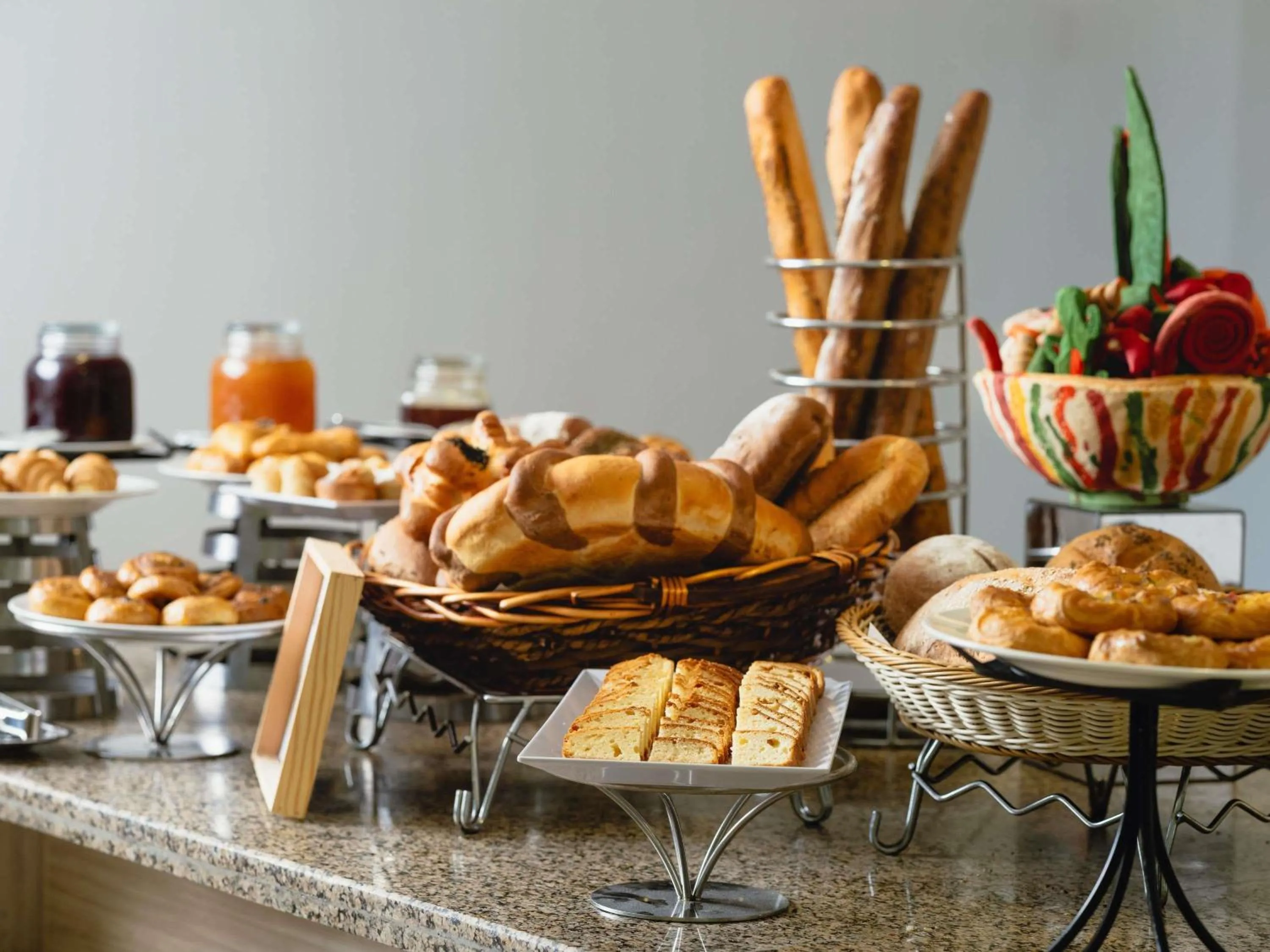 Restaurant/places to eat in ibis Styles Makkah