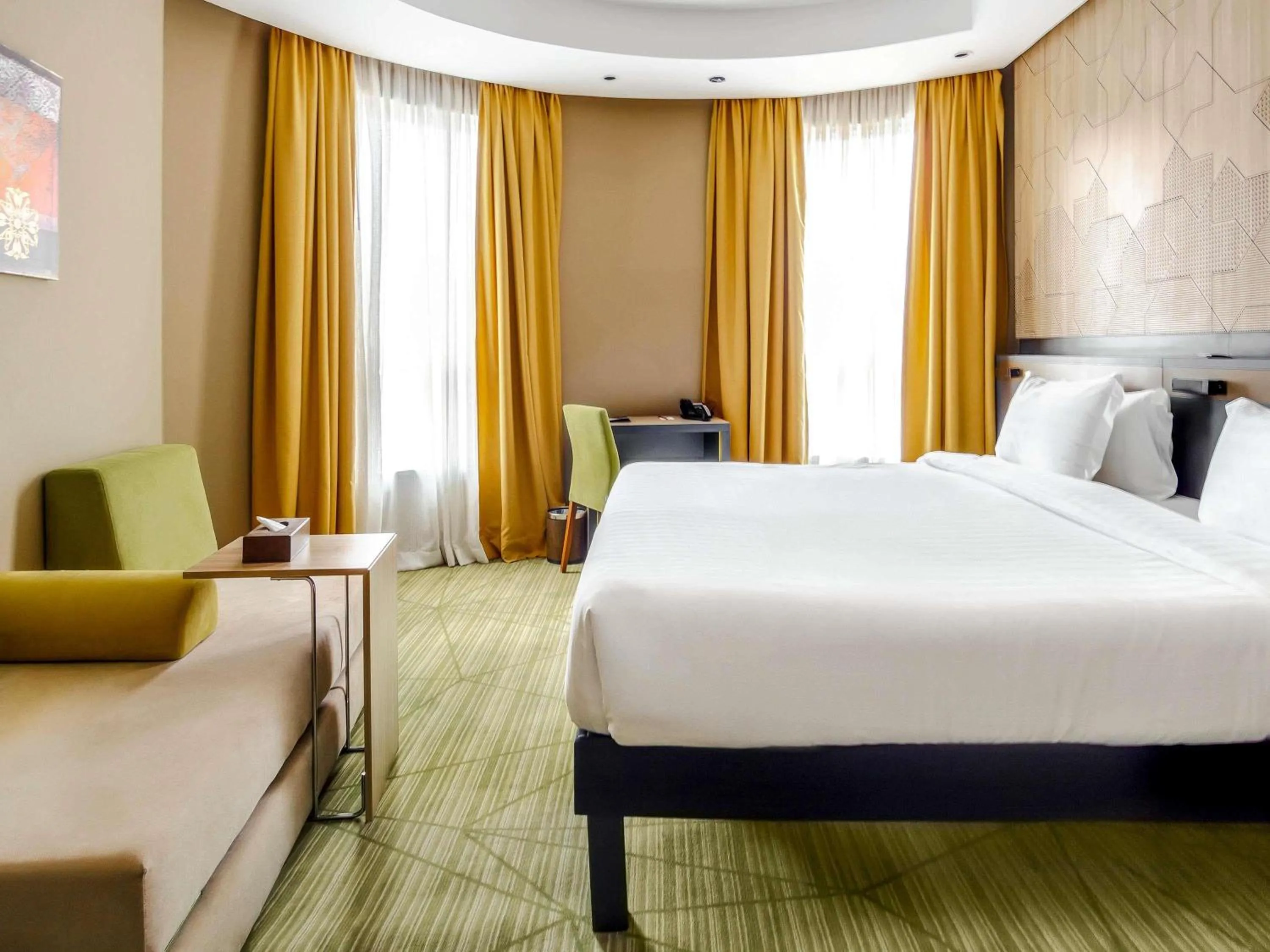 Bedroom, Bed in ibis Styles Makkah