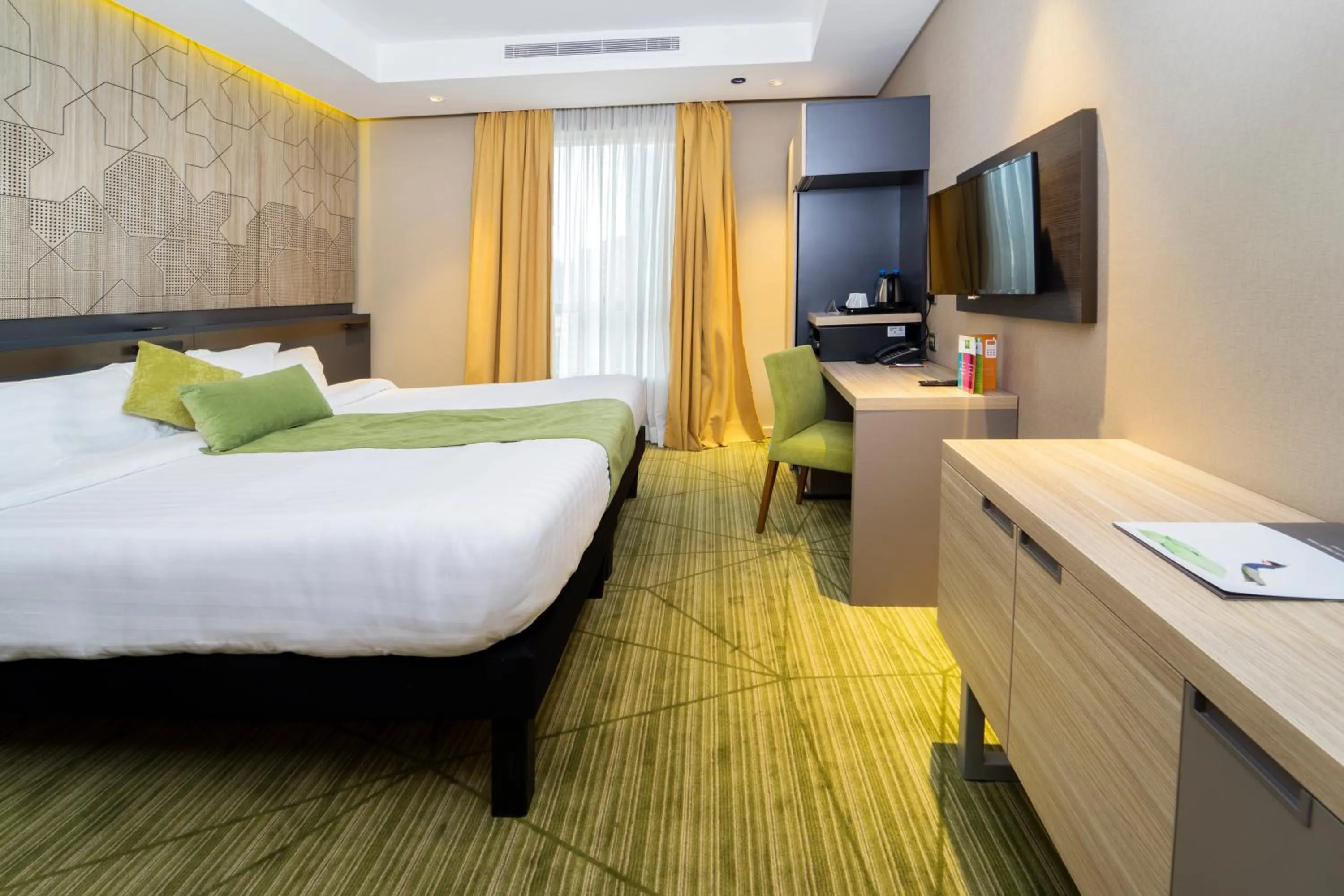 Bed in ibis Styles Makkah