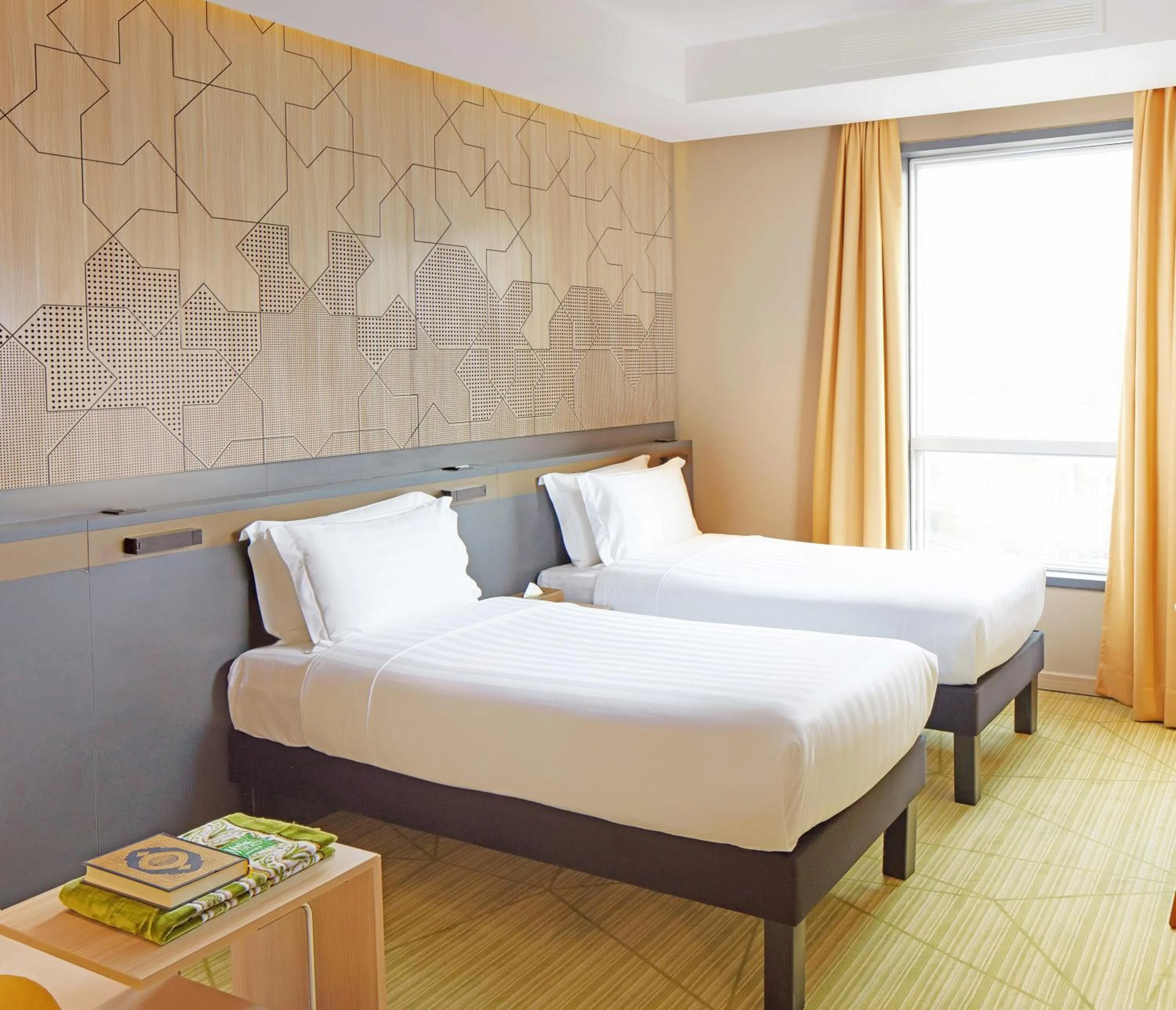 City view, Bed in ibis Styles Makkah