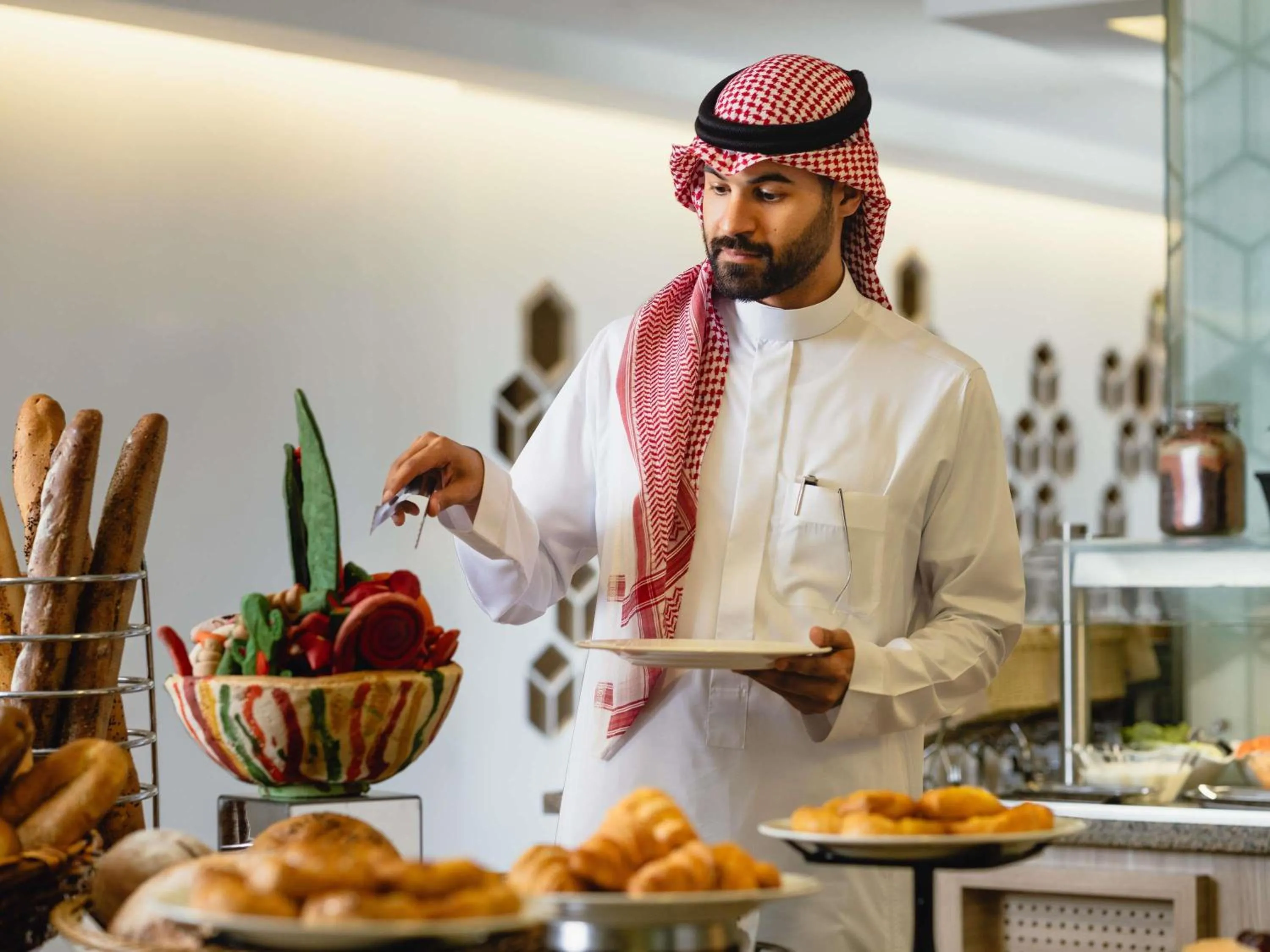 Restaurant/places to eat in ibis Styles Makkah