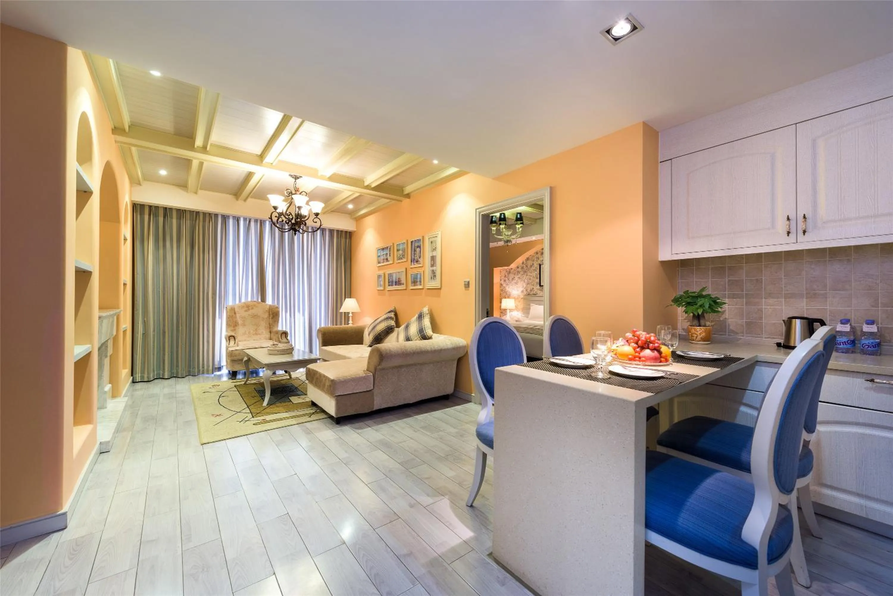 Photo of the whole room in Mercure Xiamen Exhibition Centre