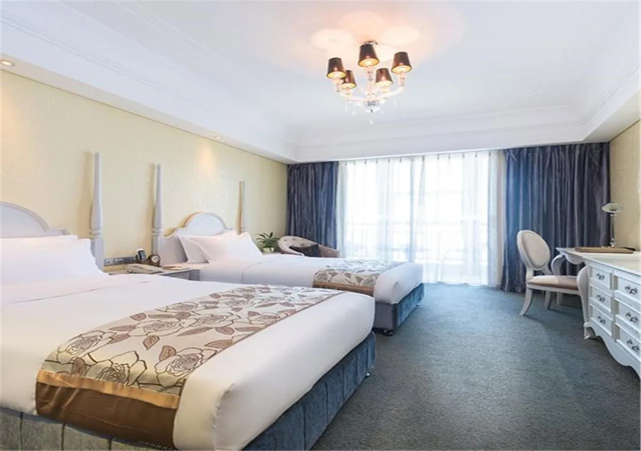Photo of the whole room, Bed in Mercure Xiamen Exhibition Centre